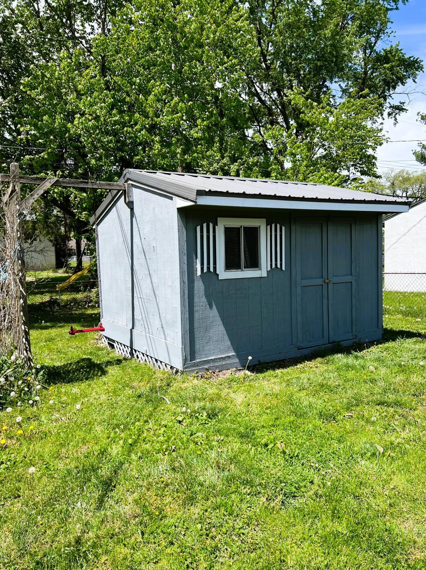 437 Stygler Rd, Columbus OH  43230-2027 exterior