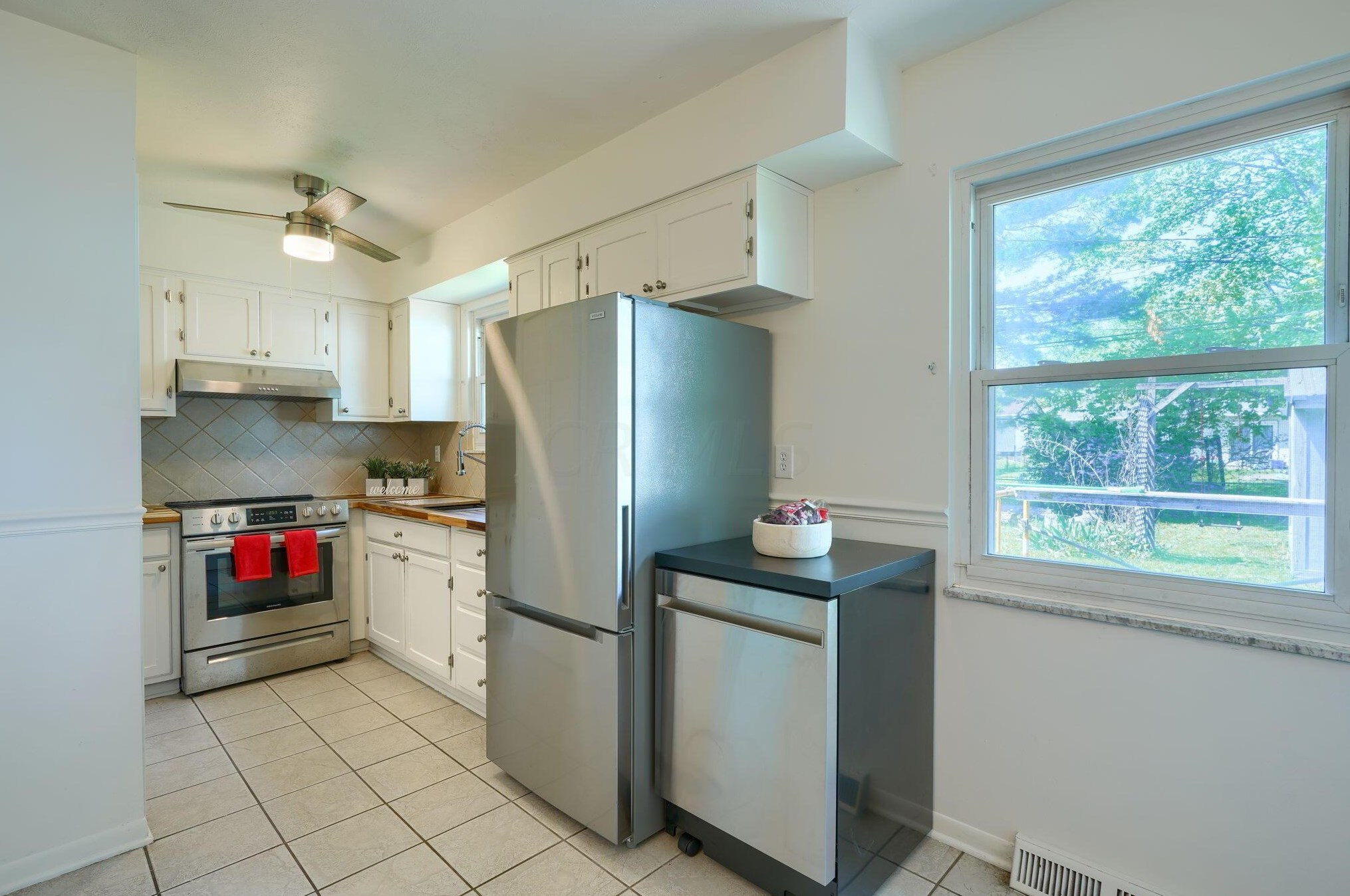 437 Stygler Rd, Columbus OH  43230-2027 exterior