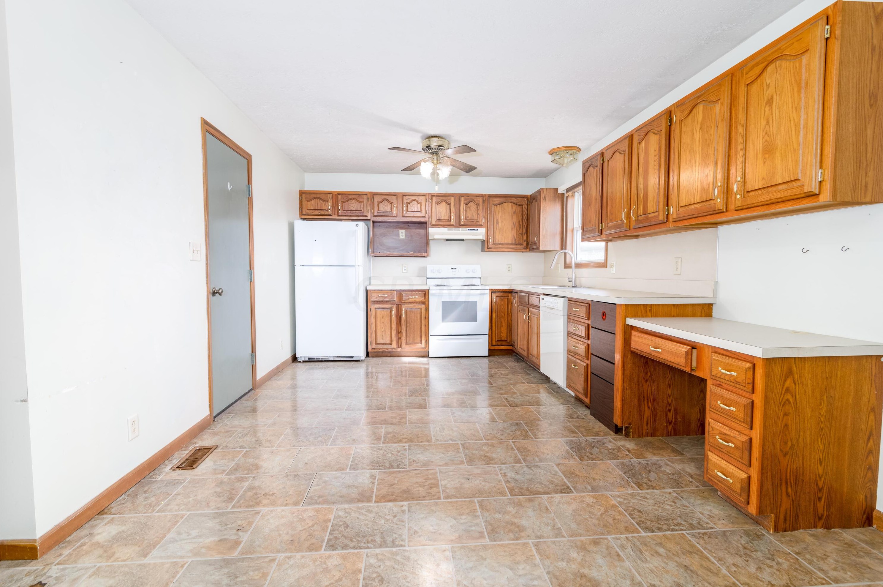 3434 Negley Rd, Columbus OH  43232-5903 exterior