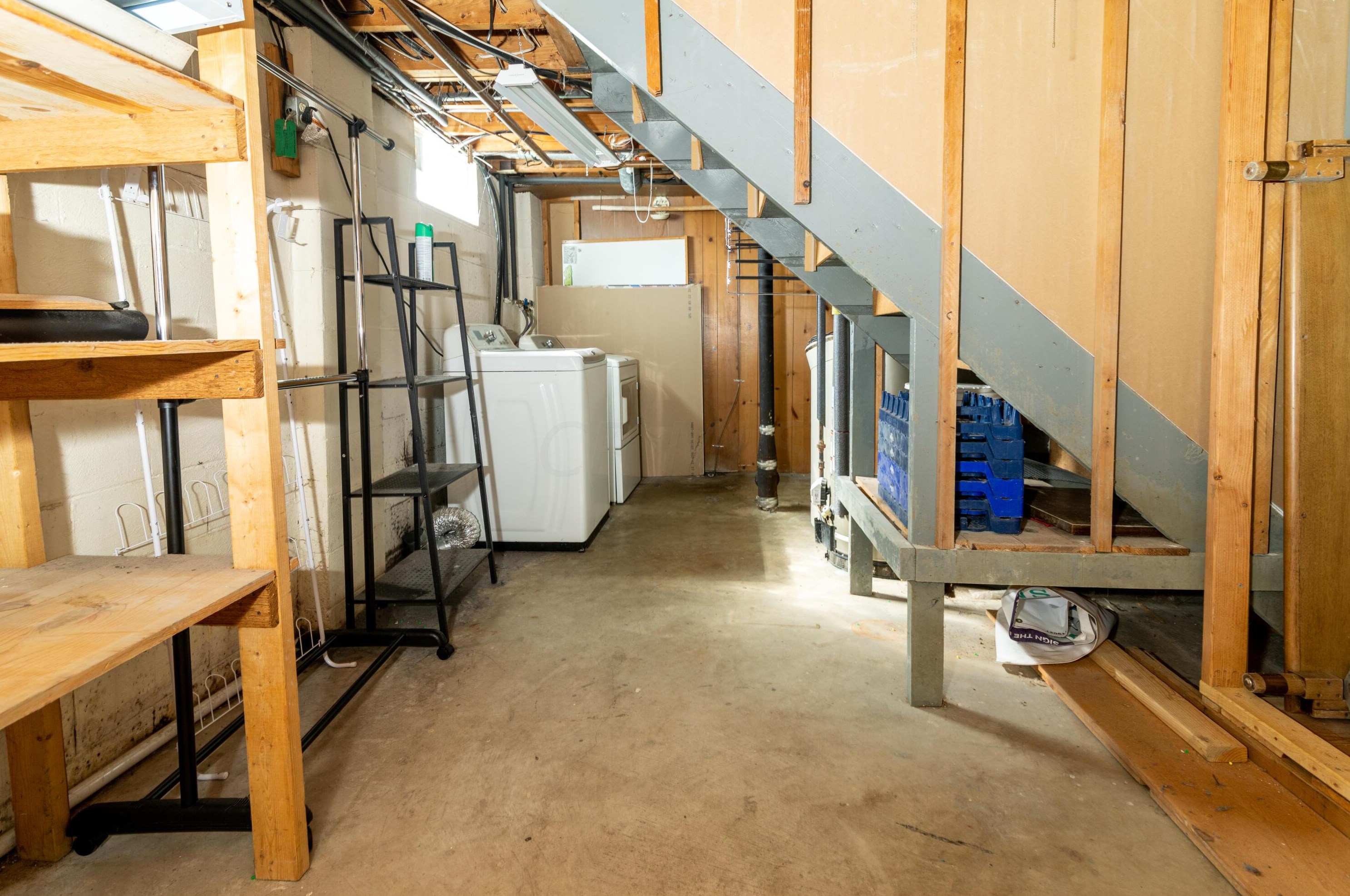 3434 Negley Rd, Columbus OH  43232-5903 exterior