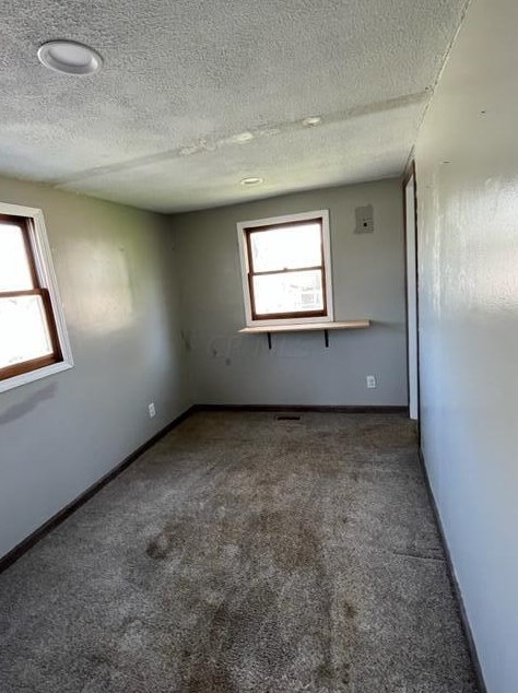606 Newark Ave, Thornville OH  43076-9352 exterior