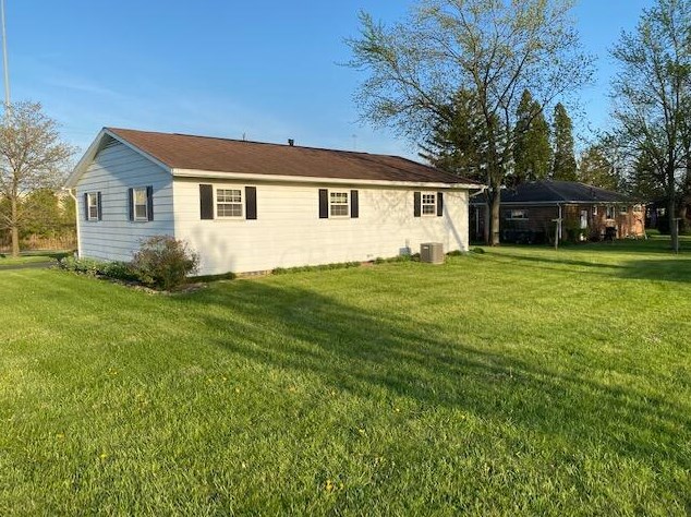 351 Gdn Hts Ave, Columbus OH 43228-1357 exterior