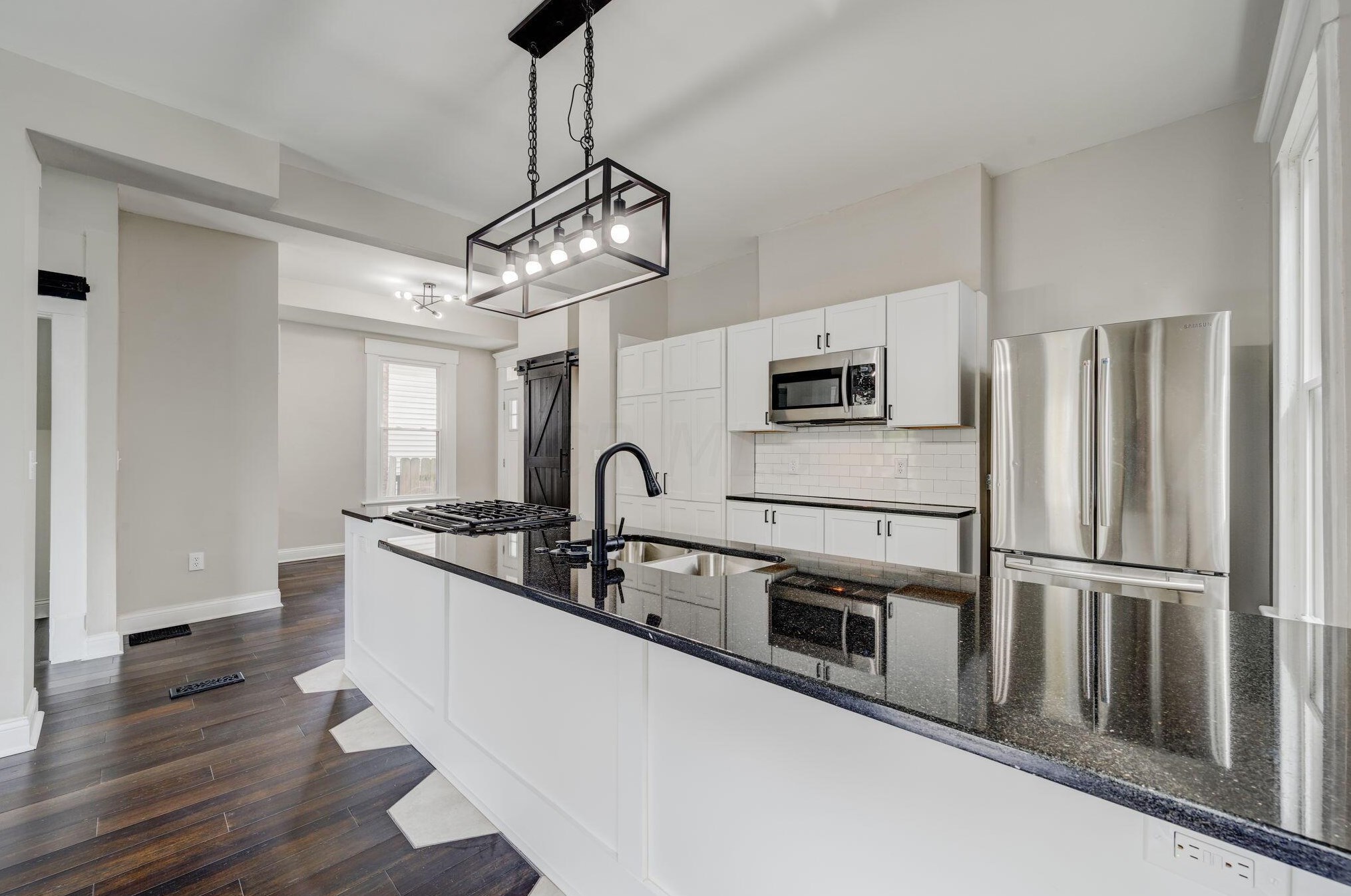 1544 Richmond Ave, Columbus OH  43203-1726 exterior