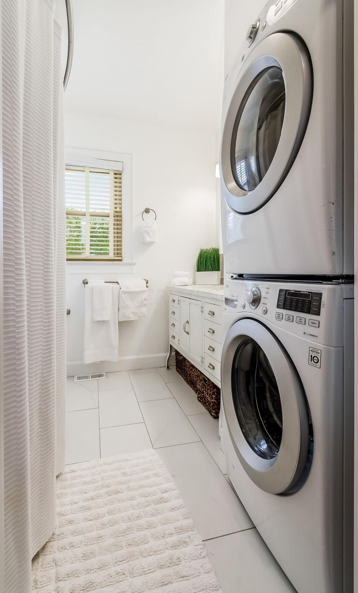 1487 Glenn Ave, Columbus OH  43212-6701 exterior