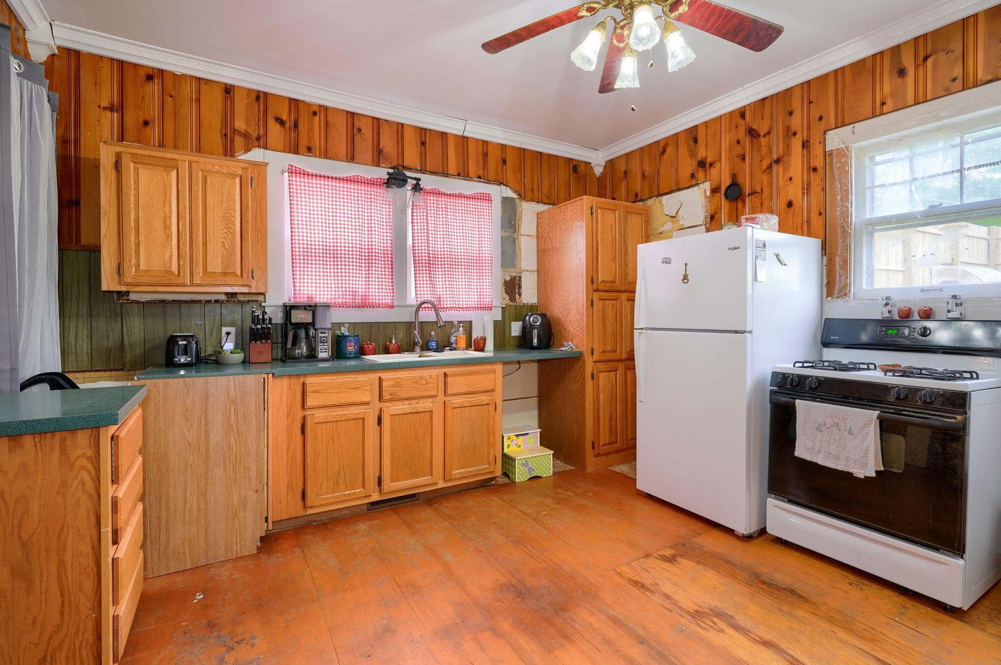 1714 Baltimore Rd, Lancaster OH 43130-8813 exterior