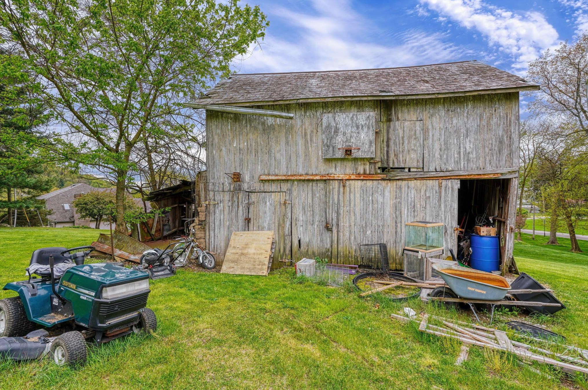 1714 Baltimore Rd, Lancaster OH 43130-8813 exterior