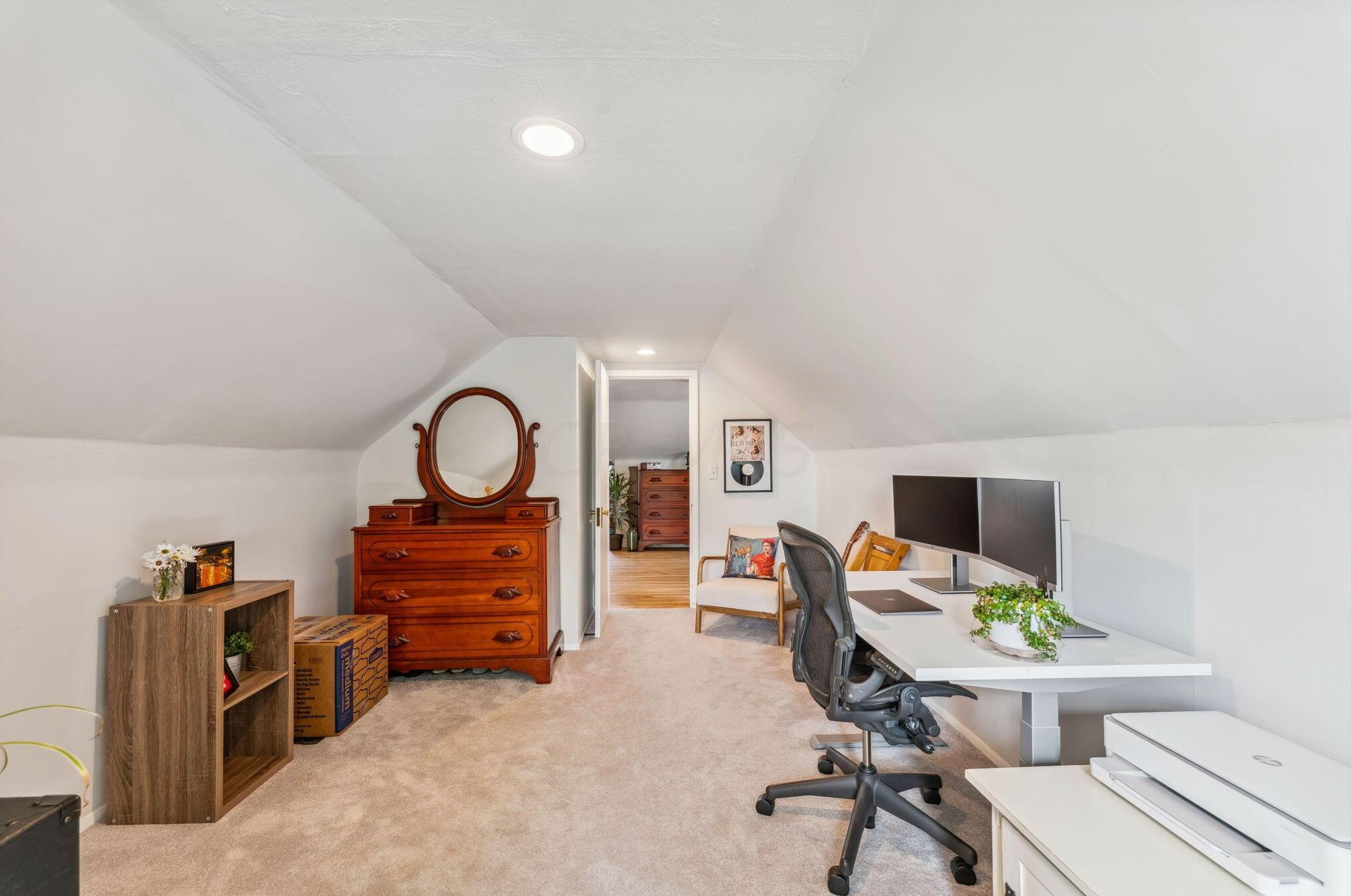 1498 Champion Ave, Columbus OH  43207-1397 exterior