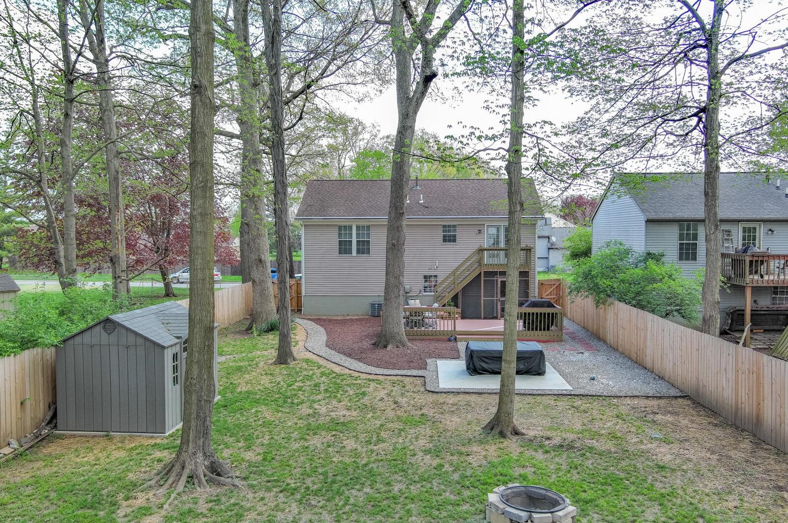 859 Maclam Dr, Columbus OH  43204-1456 exterior