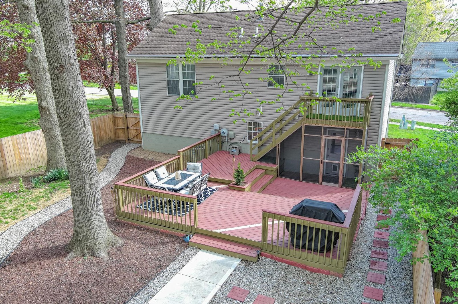 859 Maclam Dr, Columbus OH  43204-1456 exterior