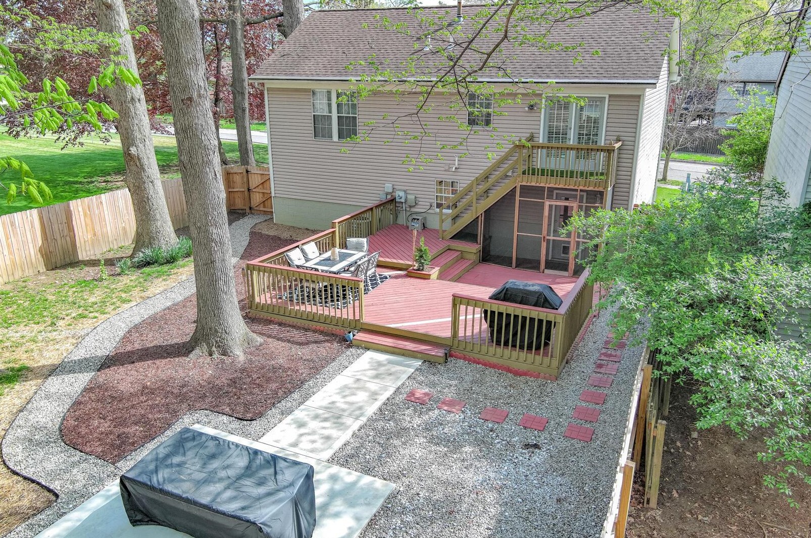 859 Maclam Dr, Columbus OH  43204-1456 exterior