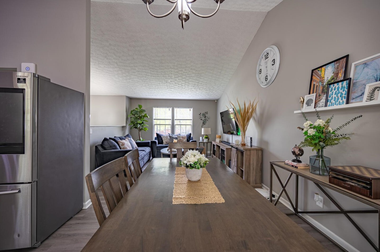 859 Maclam Dr, Columbus OH  43204-1456 exterior