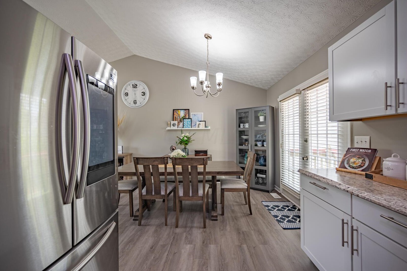 859 Maclam Dr, Columbus OH  43204-1456 exterior