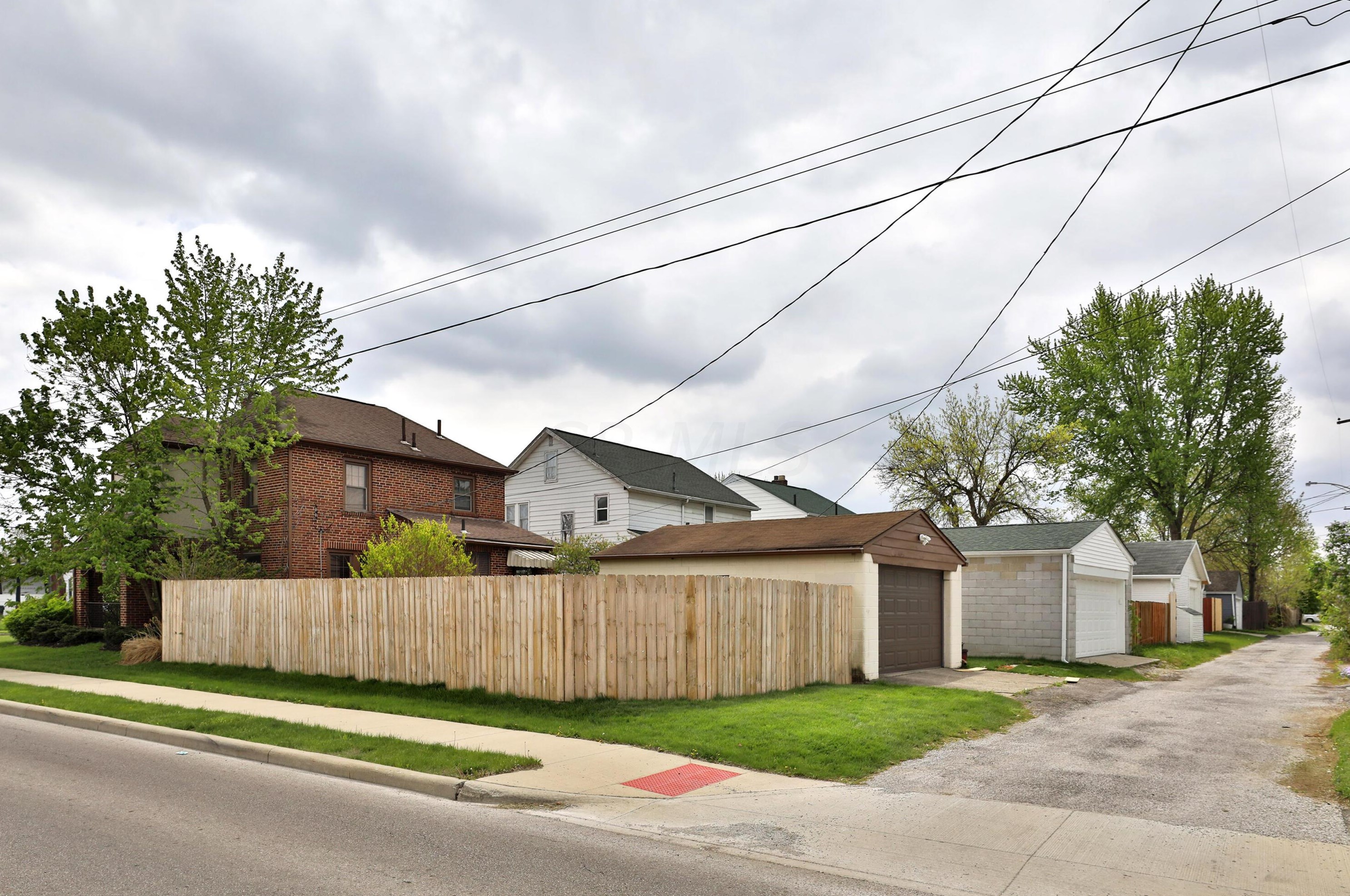 715 Wiltshire Rd, Columbus OH 43204-2336 exterior