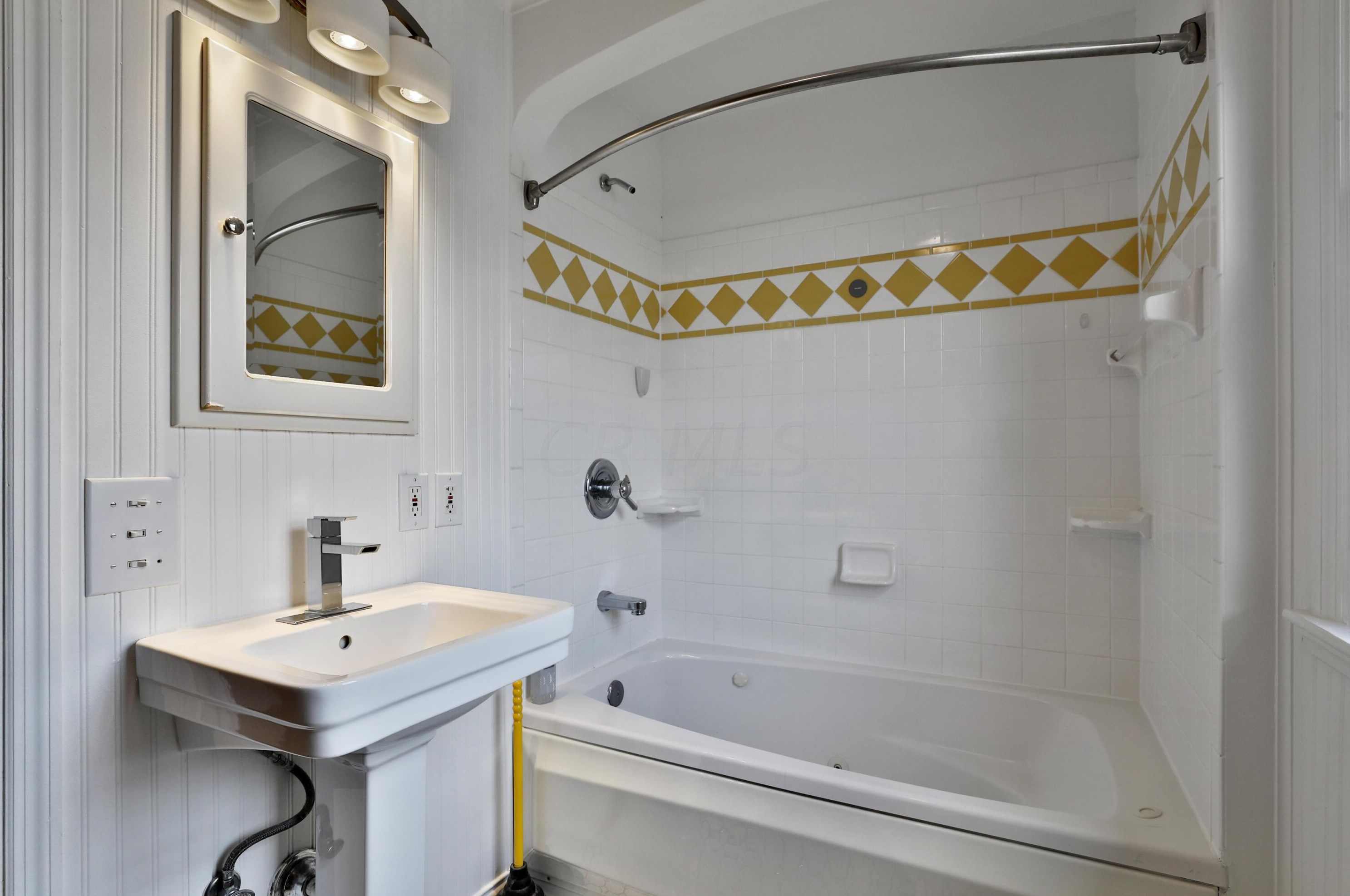 715 Wiltshire Rd, Columbus OH 43204-2336 exterior