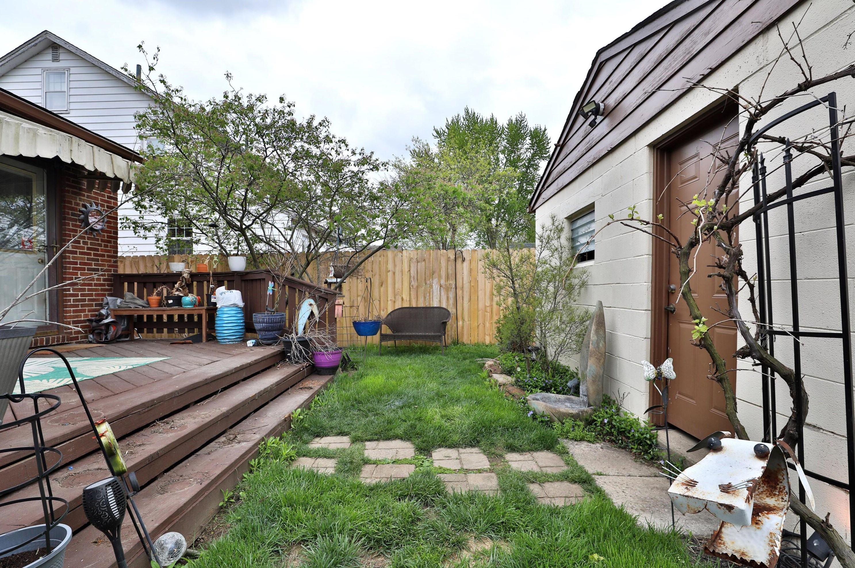 715 Wiltshire Rd, Columbus OH 43204-2336 exterior