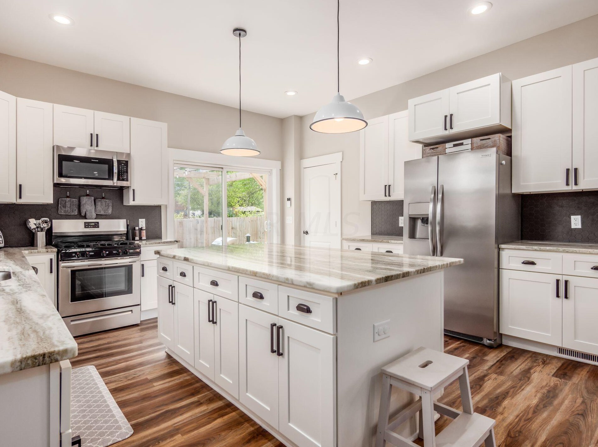 666 Wager St, Columbus OH  43206-1449 exterior