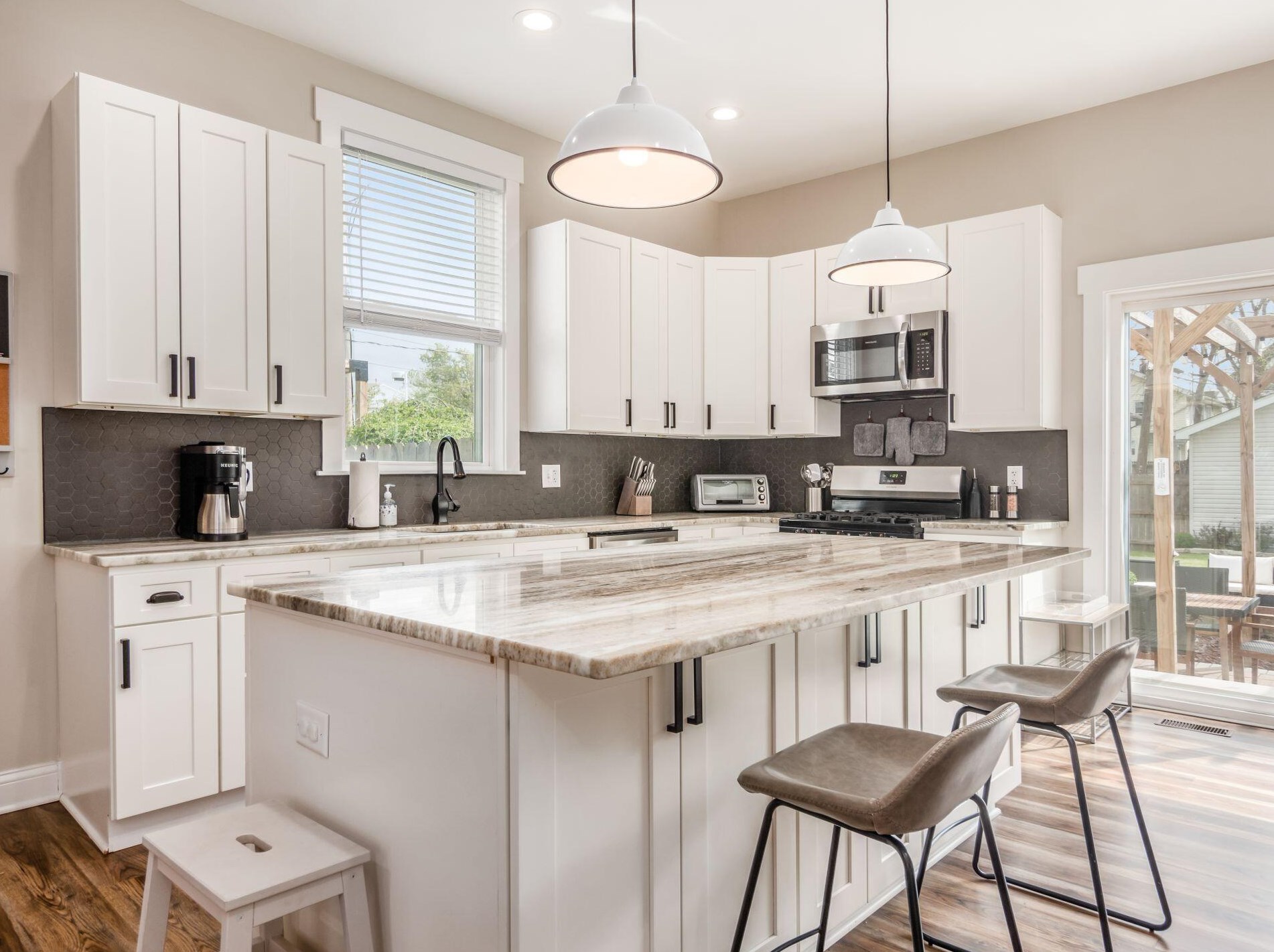 666 Wager St, Columbus OH  43206-1449 exterior