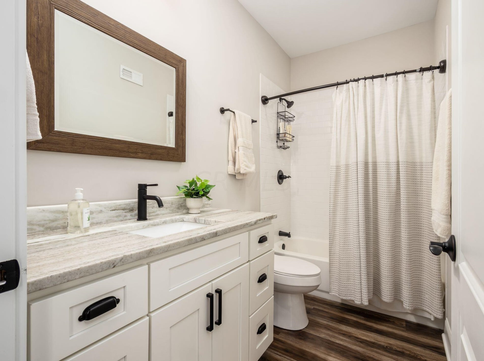 666 Wager St, Columbus OH  43206-1449 exterior