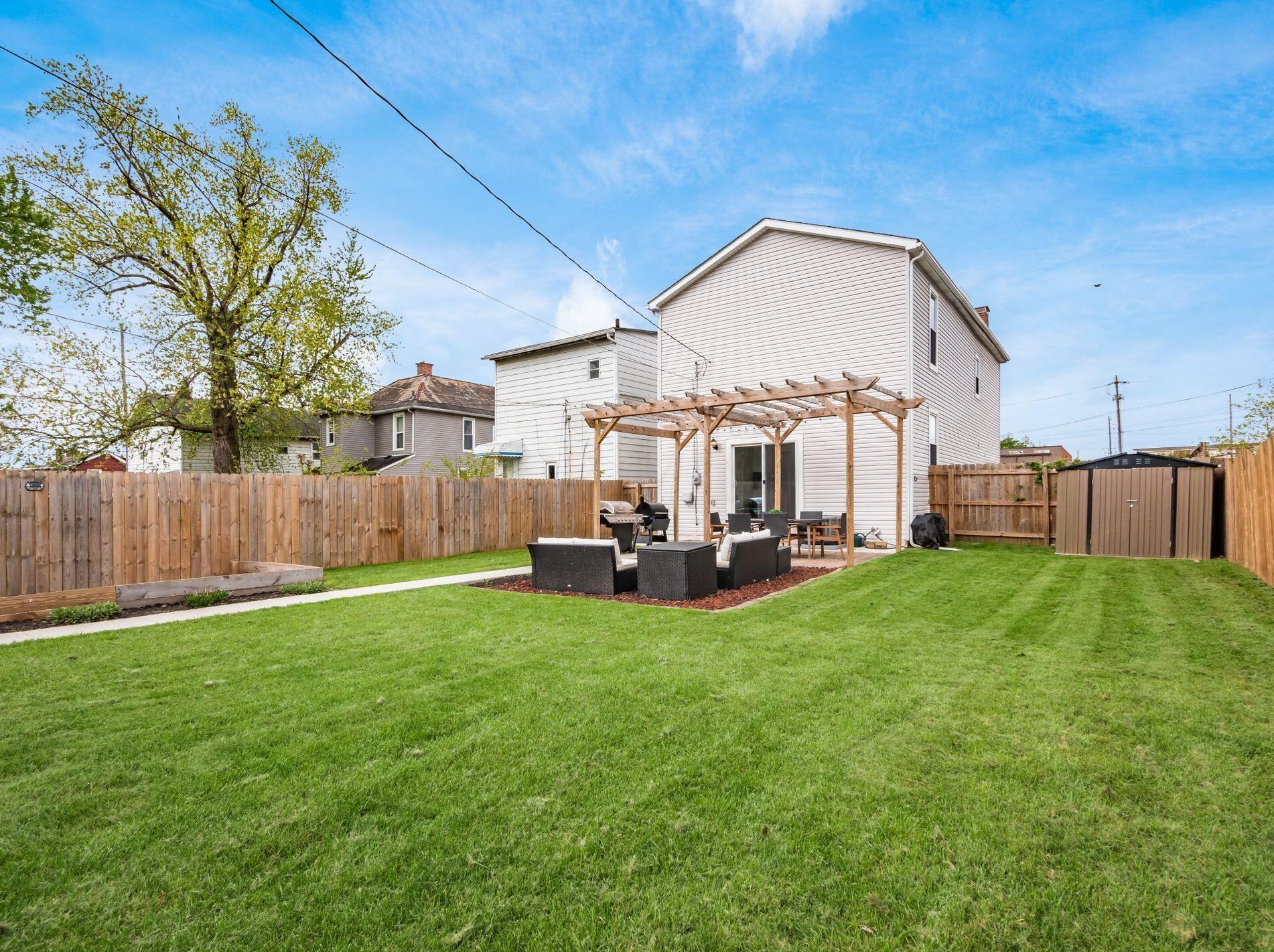 666 Wager St, Columbus OH  43206-1449 exterior