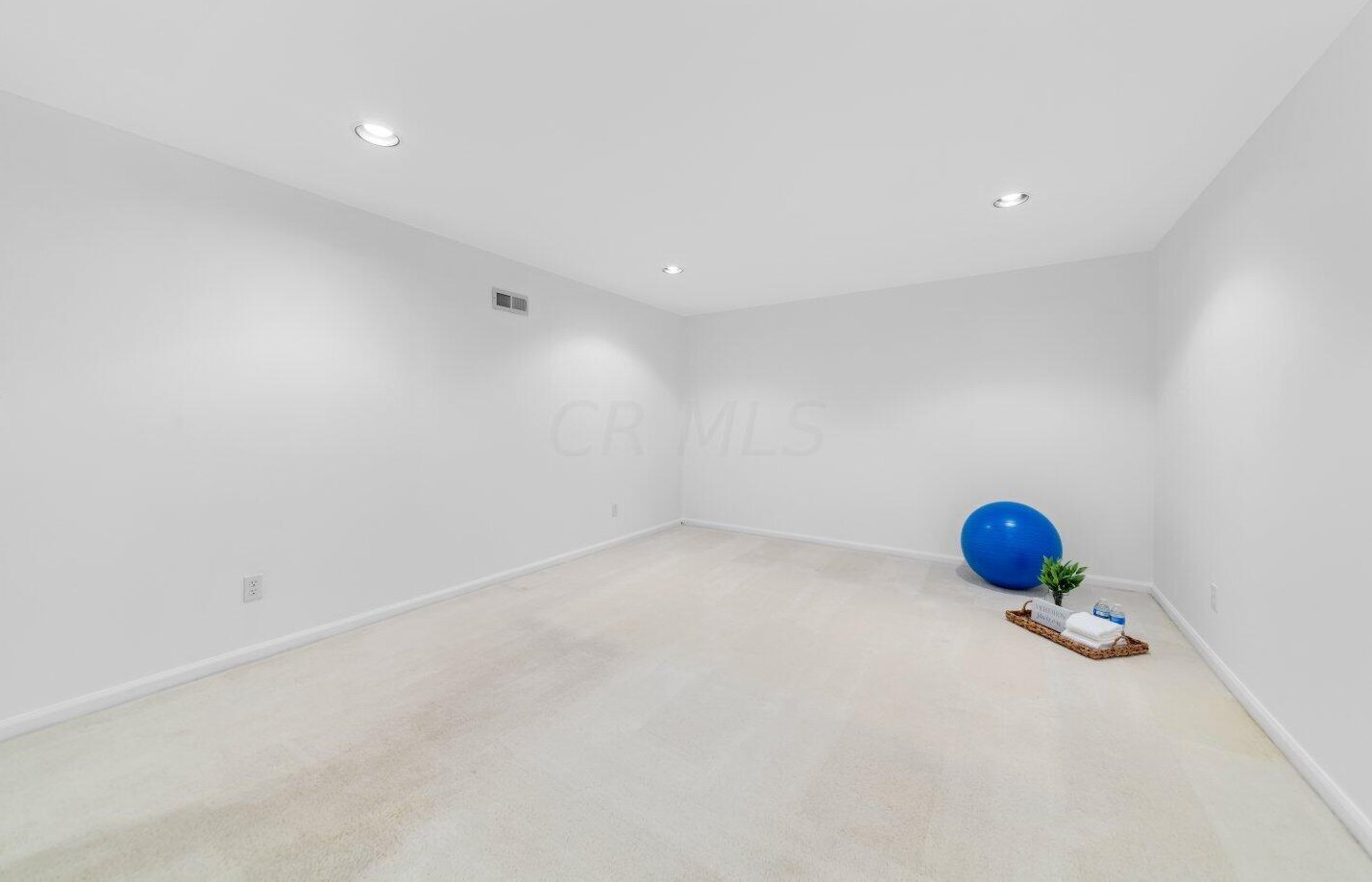 1980 Willow Glen Ln, Columbus OH 43229-1550 exterior