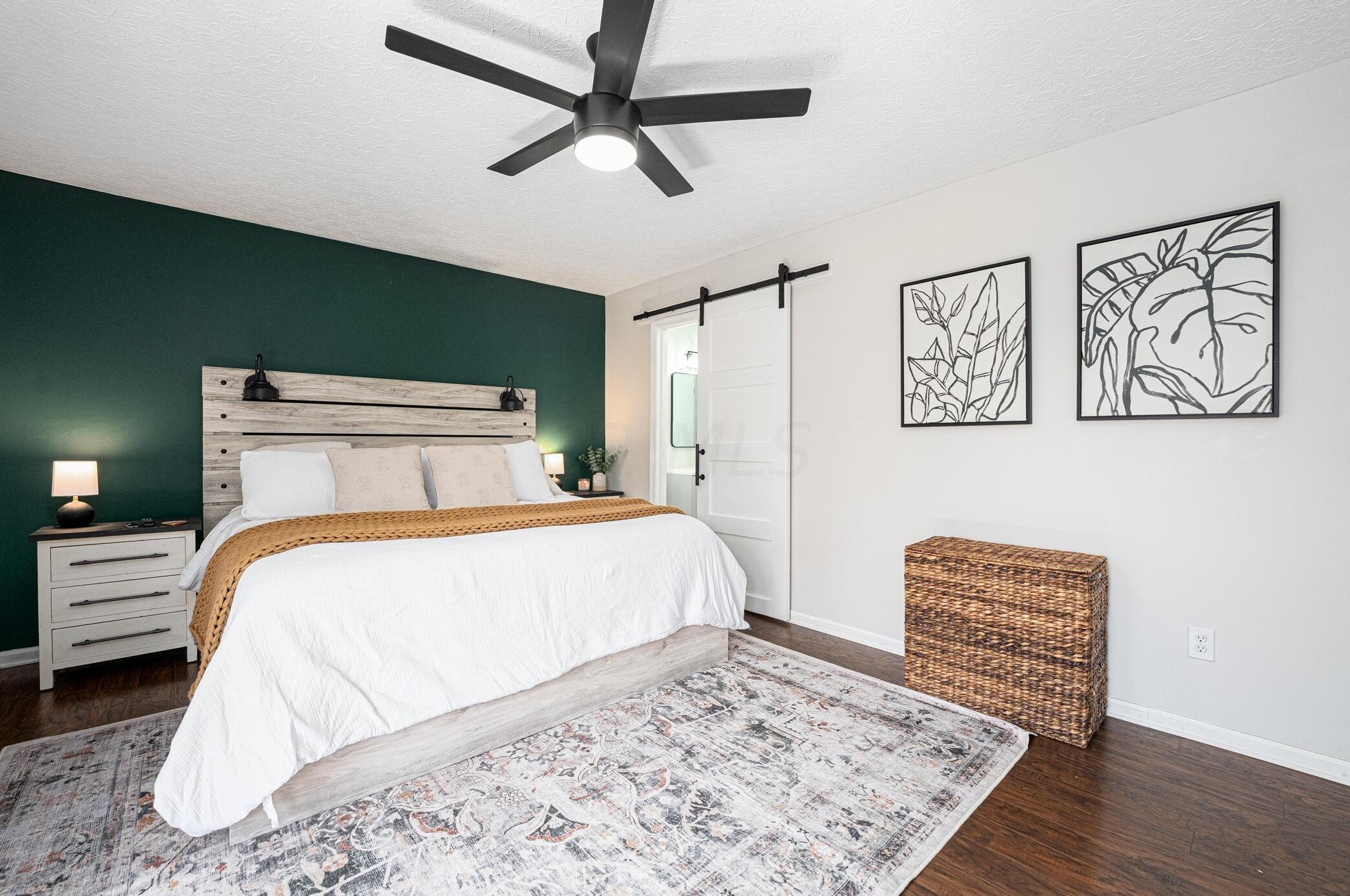 1857 Weather Stone Ln, Columbus OH  43235-1987 exterior