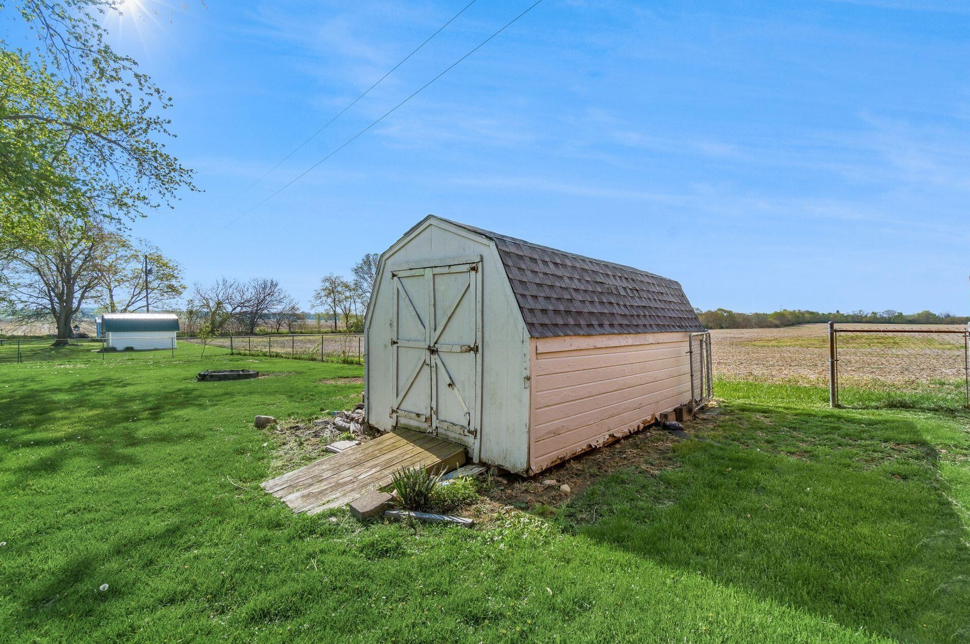 5783 Bell Station Rd, Circleville OH  43113-9088 exterior