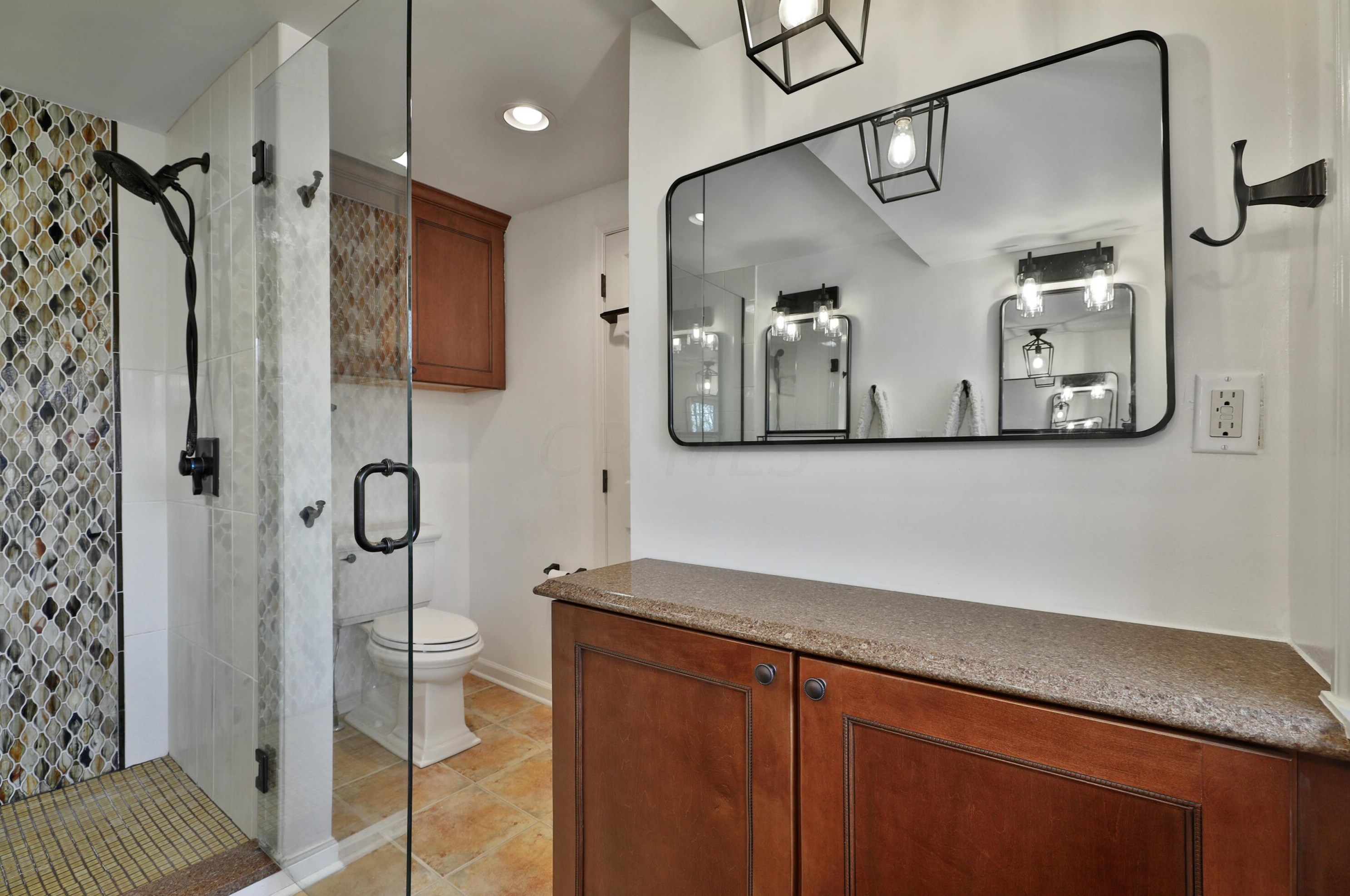 694 Hartford St, Columbus OH  43085-4122 exterior