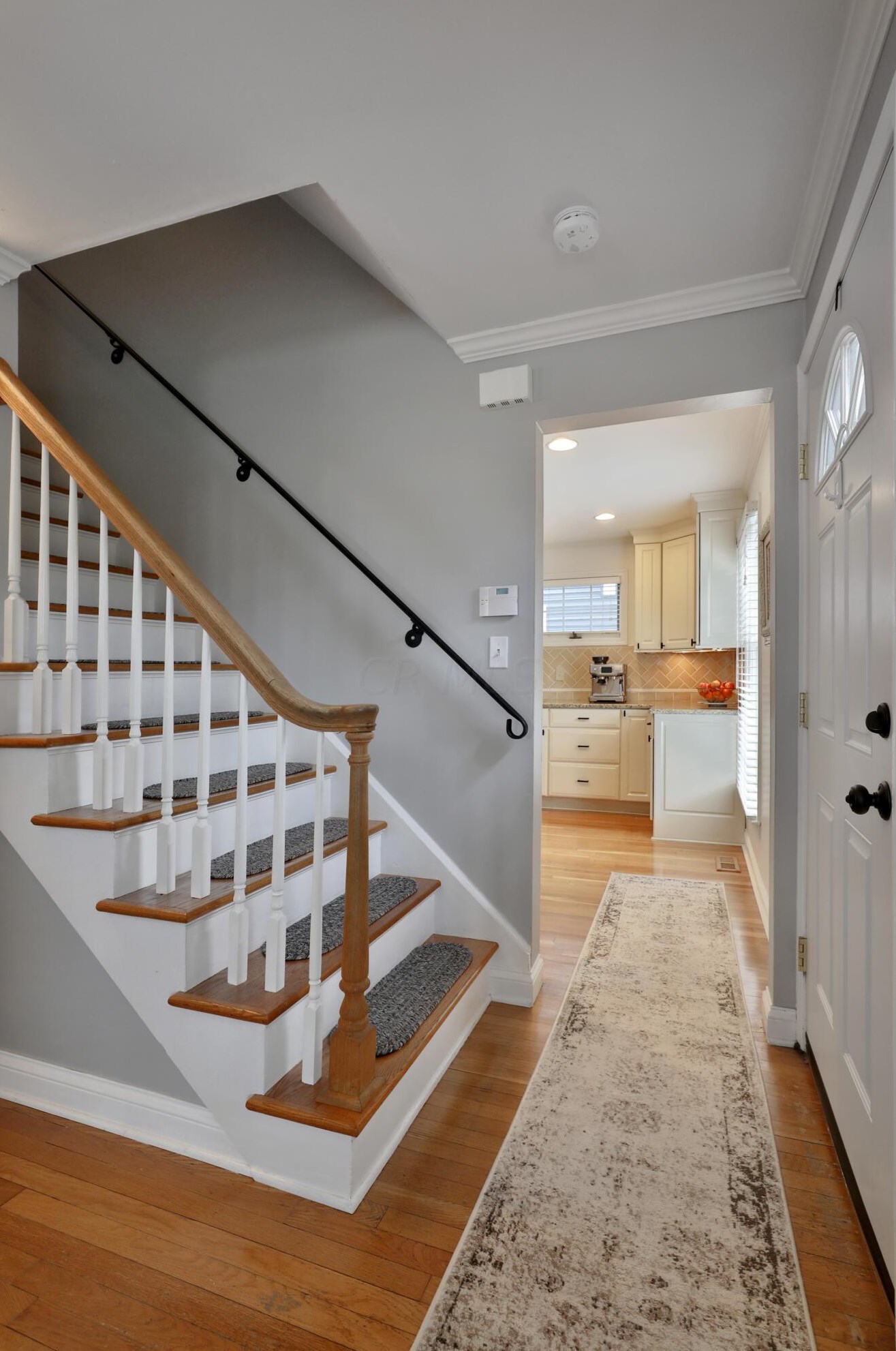 694 Hartford St, Columbus OH  43085-4122 exterior