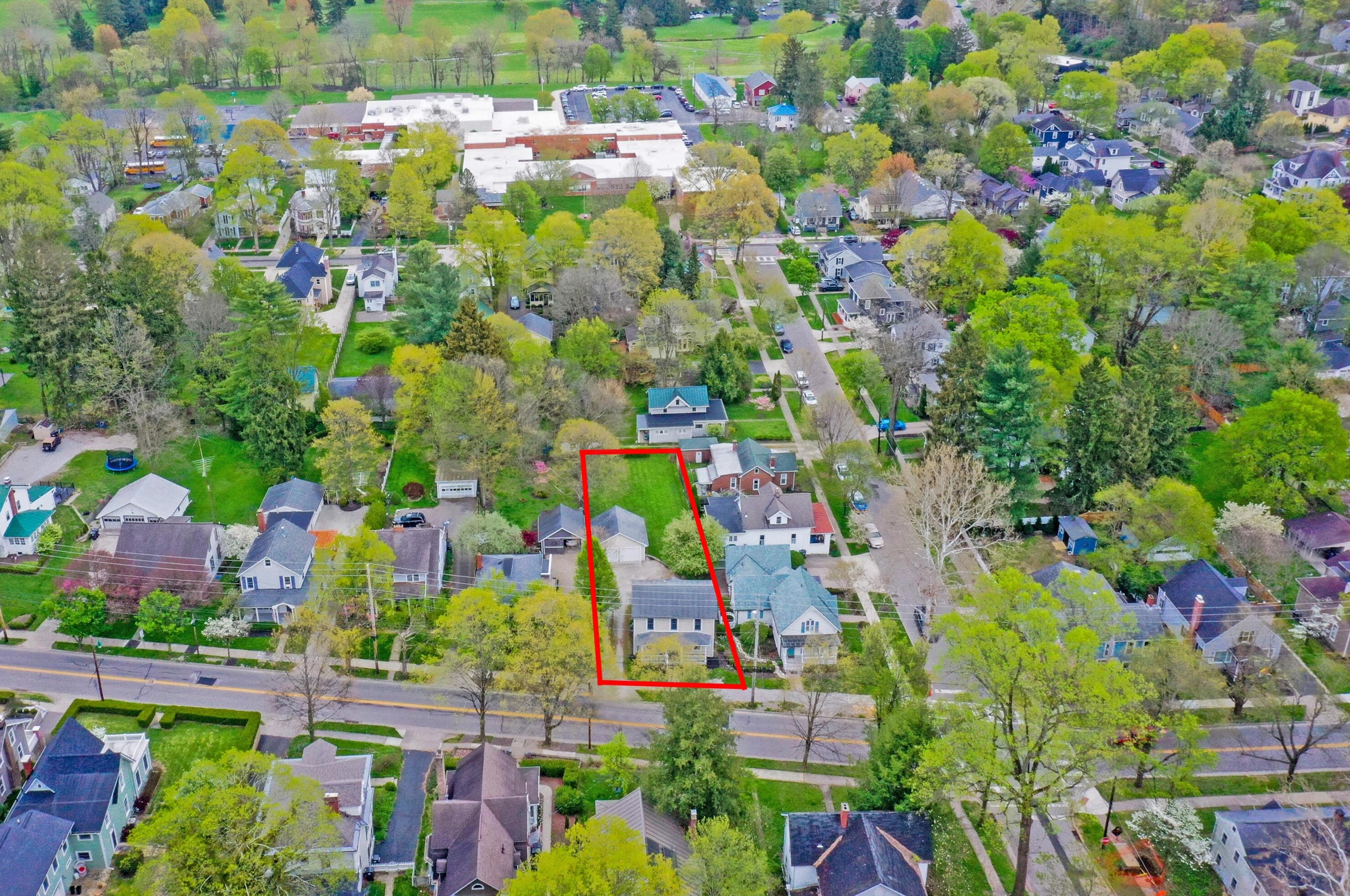 310 Pearl St, Granville OH  43023-1335 exterior