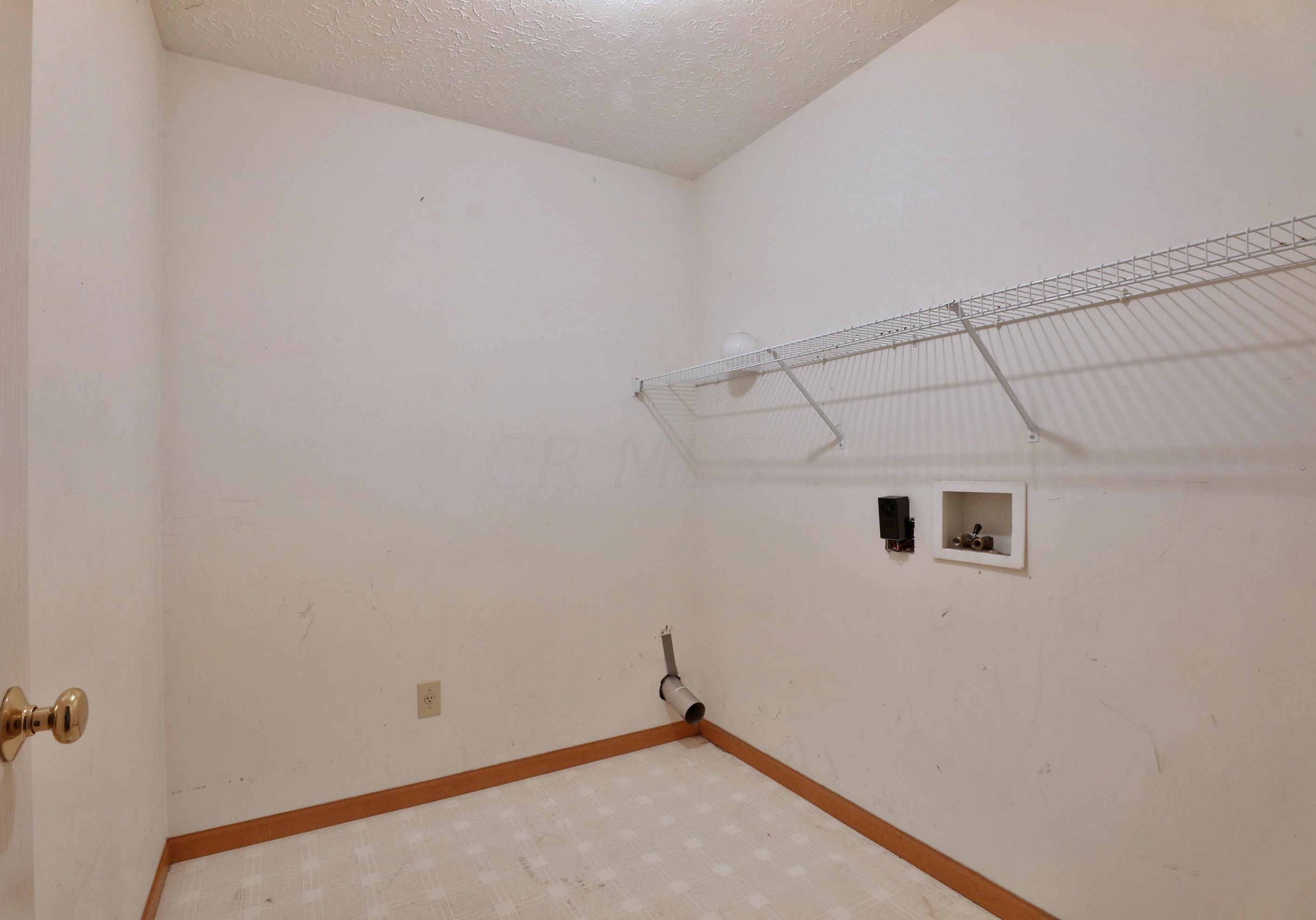 6983 Winchester Crossing Blvd, Cnl Wnchstr OH  43110-8445 exterior