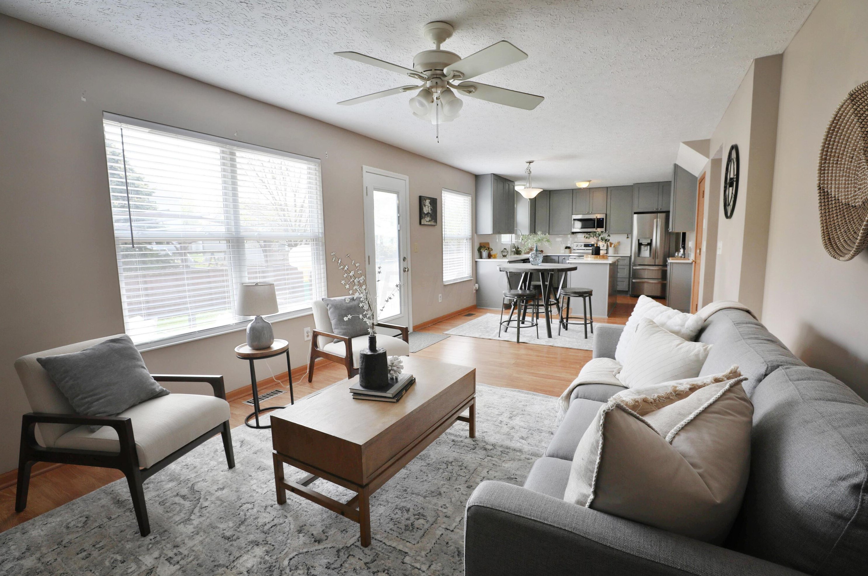 6983 Winchester Crossing Blvd, Cnl Wnchstr OH  43110-8445 exterior
