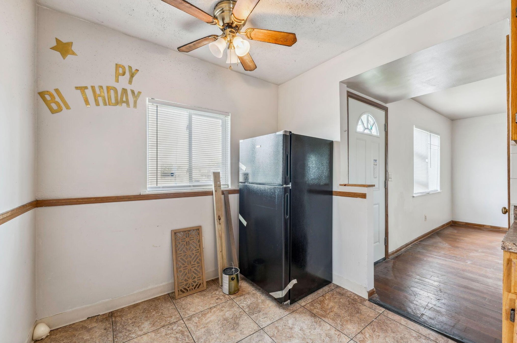 2228 Hiawatha Park Dr, Columbus OH 43211-2034 exterior