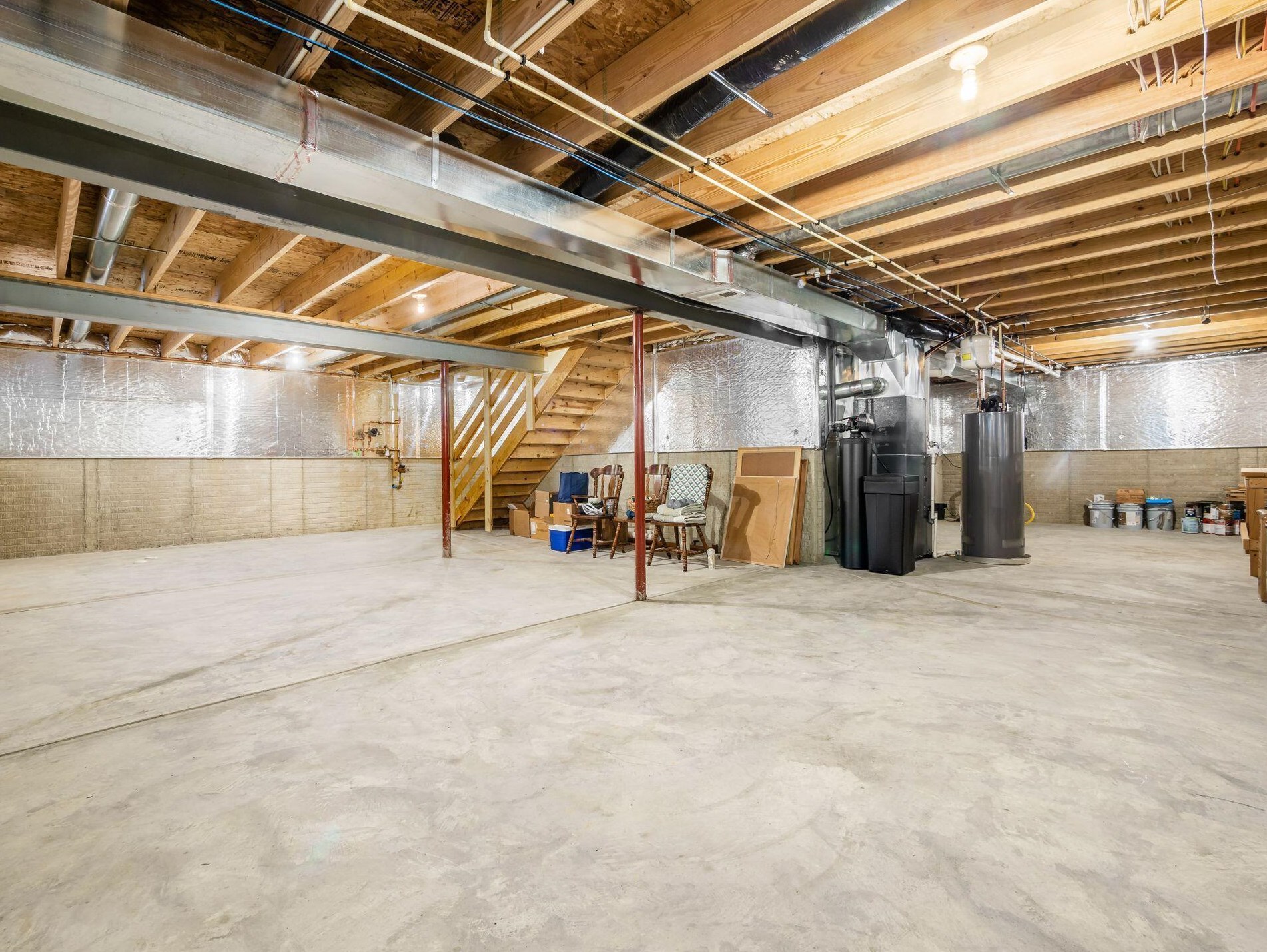 610 Stratshire Ln, Columbus OH  43230-1959 exterior