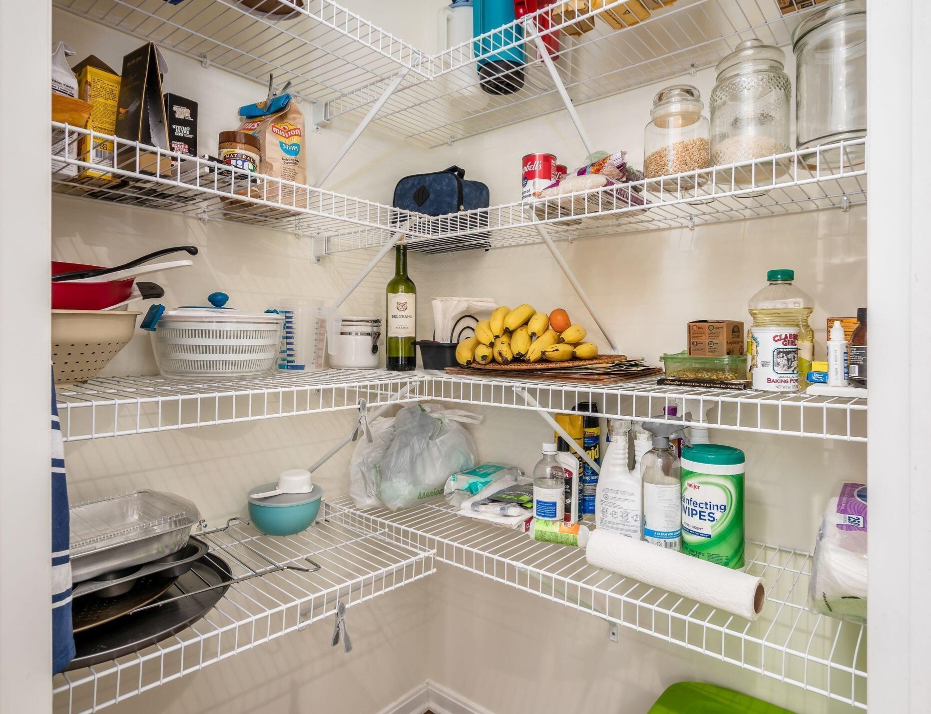 610 Stratshire Ln, Columbus OH  43230-1959 exterior