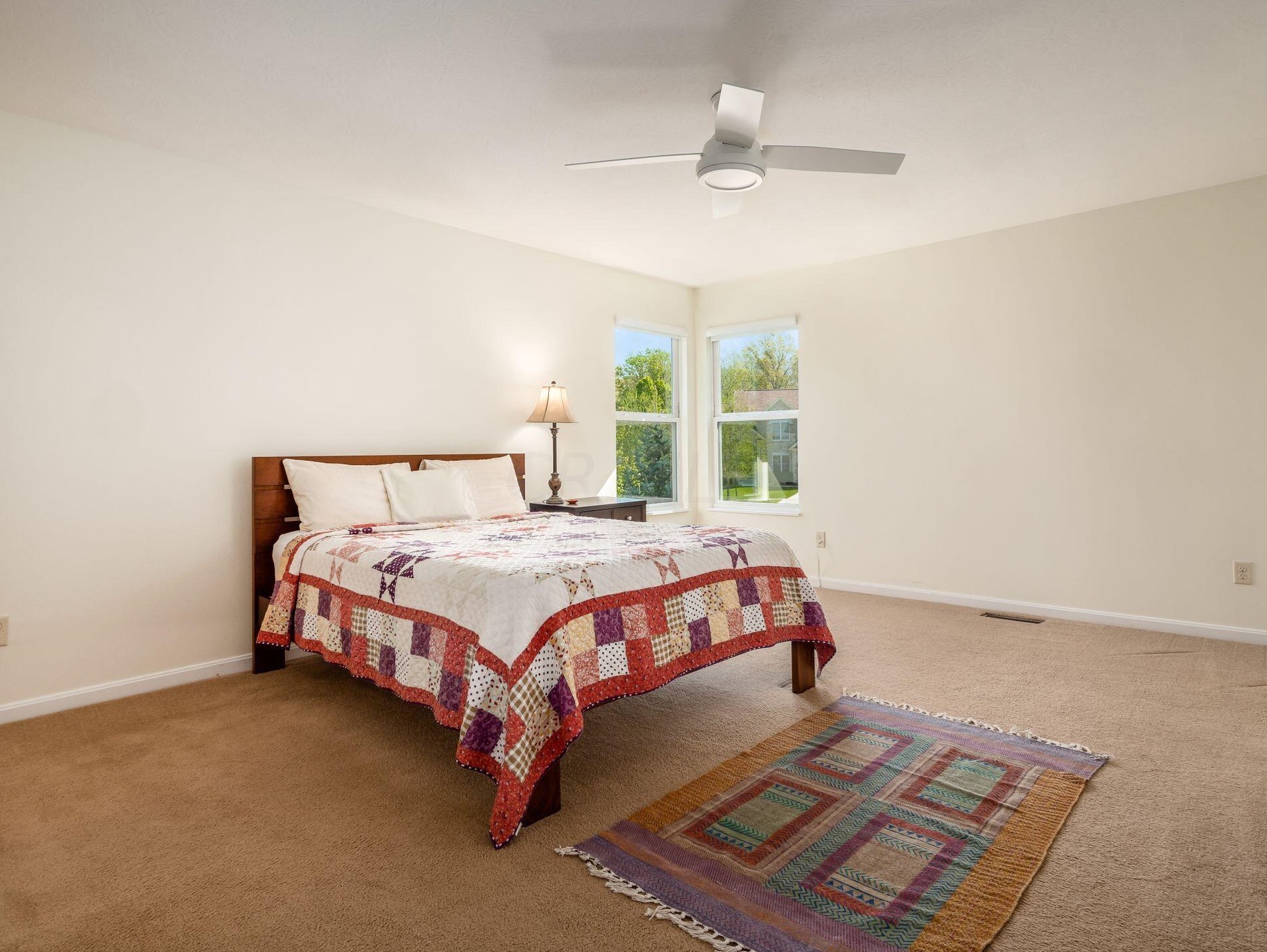 610 Stratshire Ln, Columbus OH  43230-1959 exterior