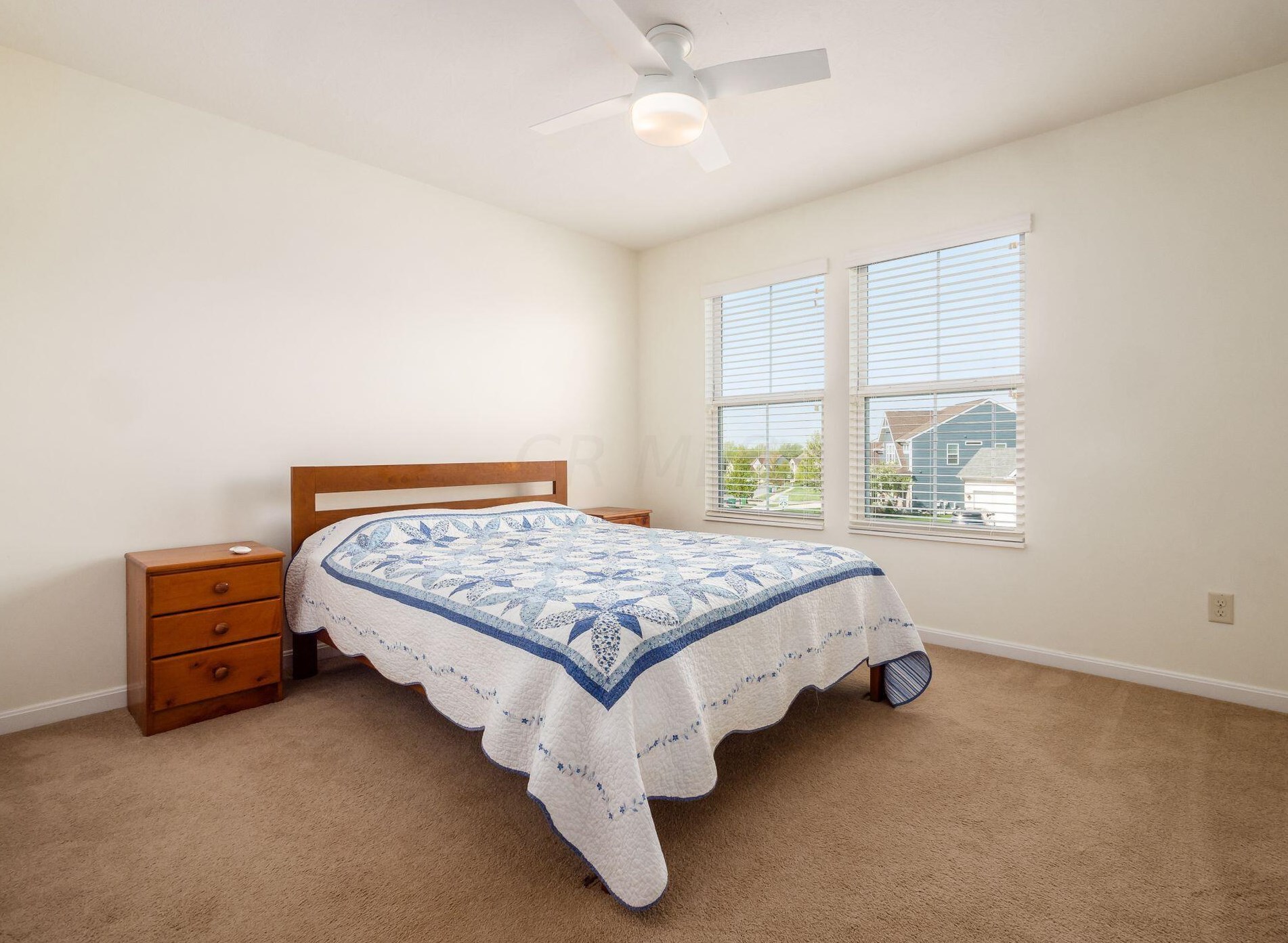 610 Stratshire Ln, Columbus OH  43230-1959 exterior