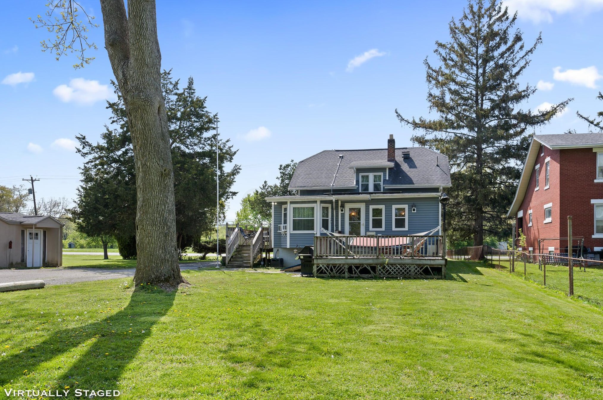 1554 Brown Rd, Columbus OH 43223-3804 exterior