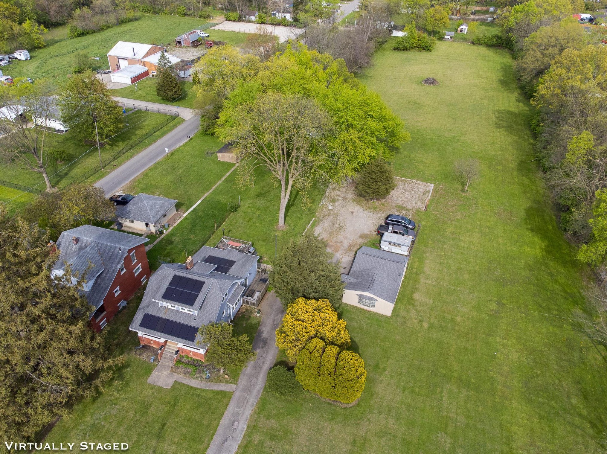 1554 Brown Rd, Columbus OH 43223-3804 exterior