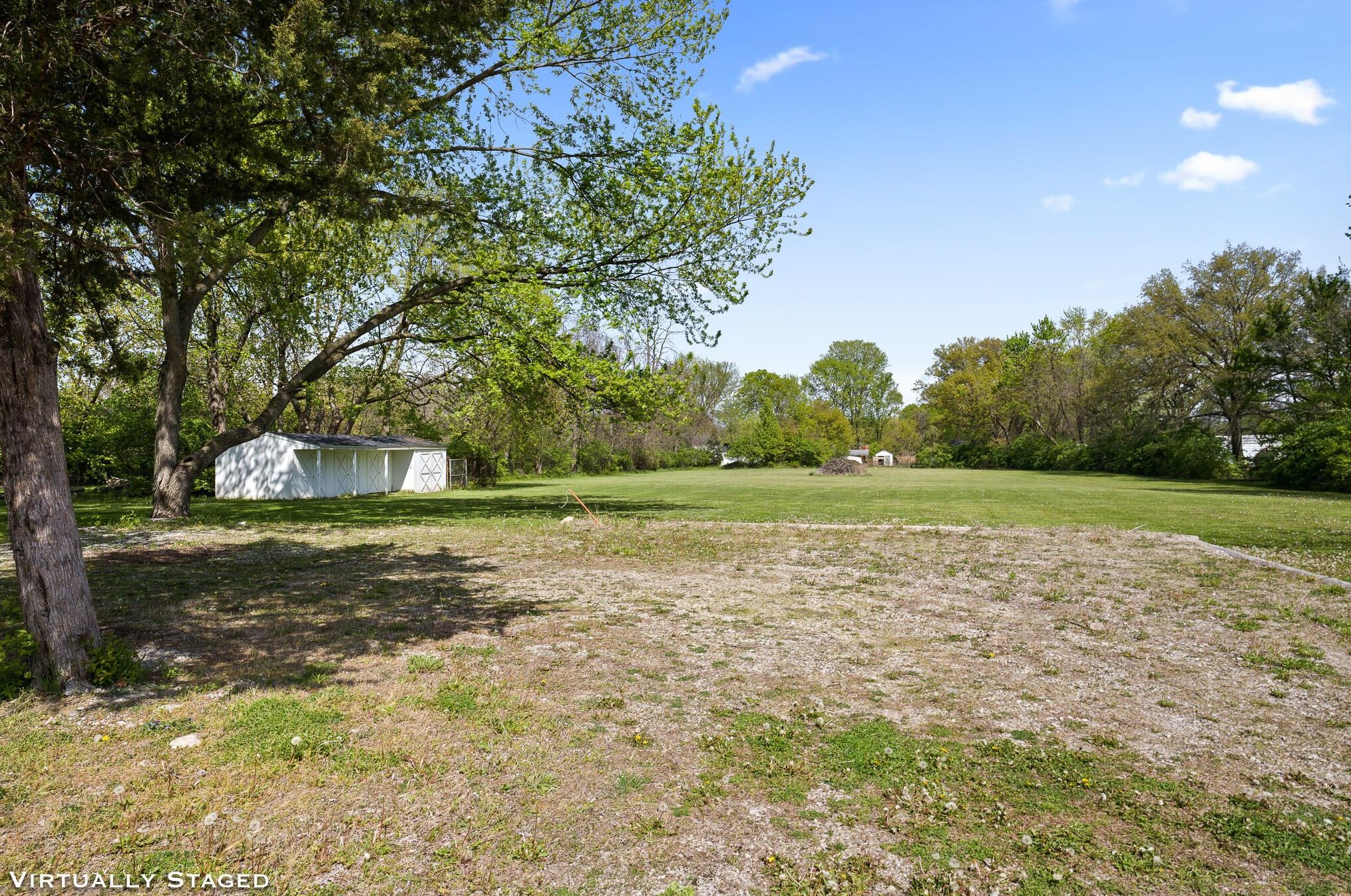 1554 Brown Rd, Columbus OH 43223-3804 exterior