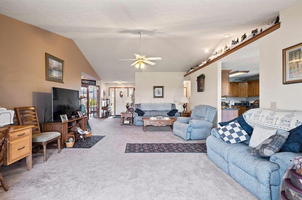 194 Oakleaf Dr, Mansfield OH  44904-8662 exterior