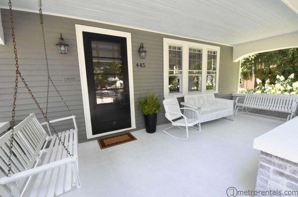 445 Oakland Park Ave, Columbus OH  43214-4150 exterior