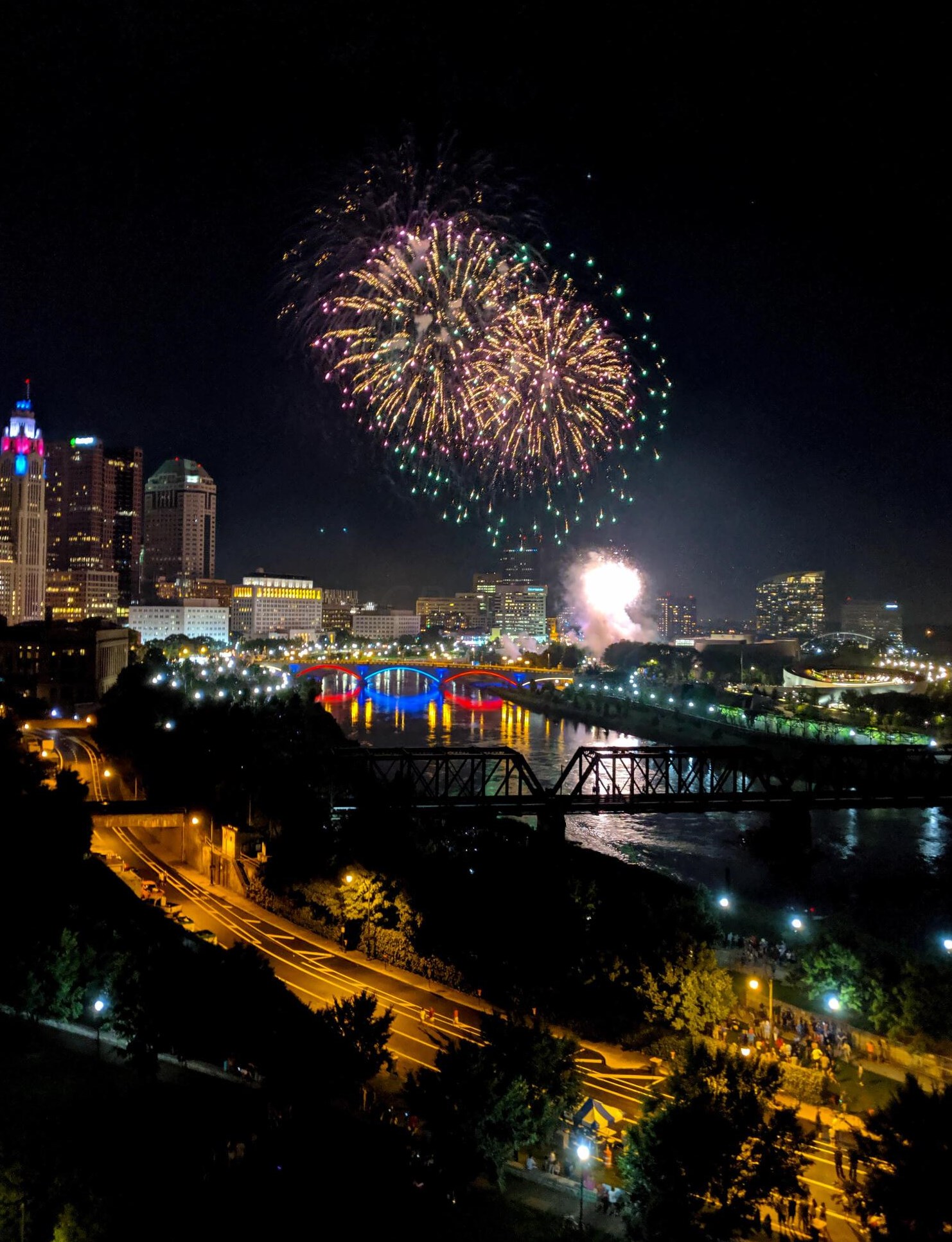 250 Spring St, Columbus OH  43215-2626 exterior