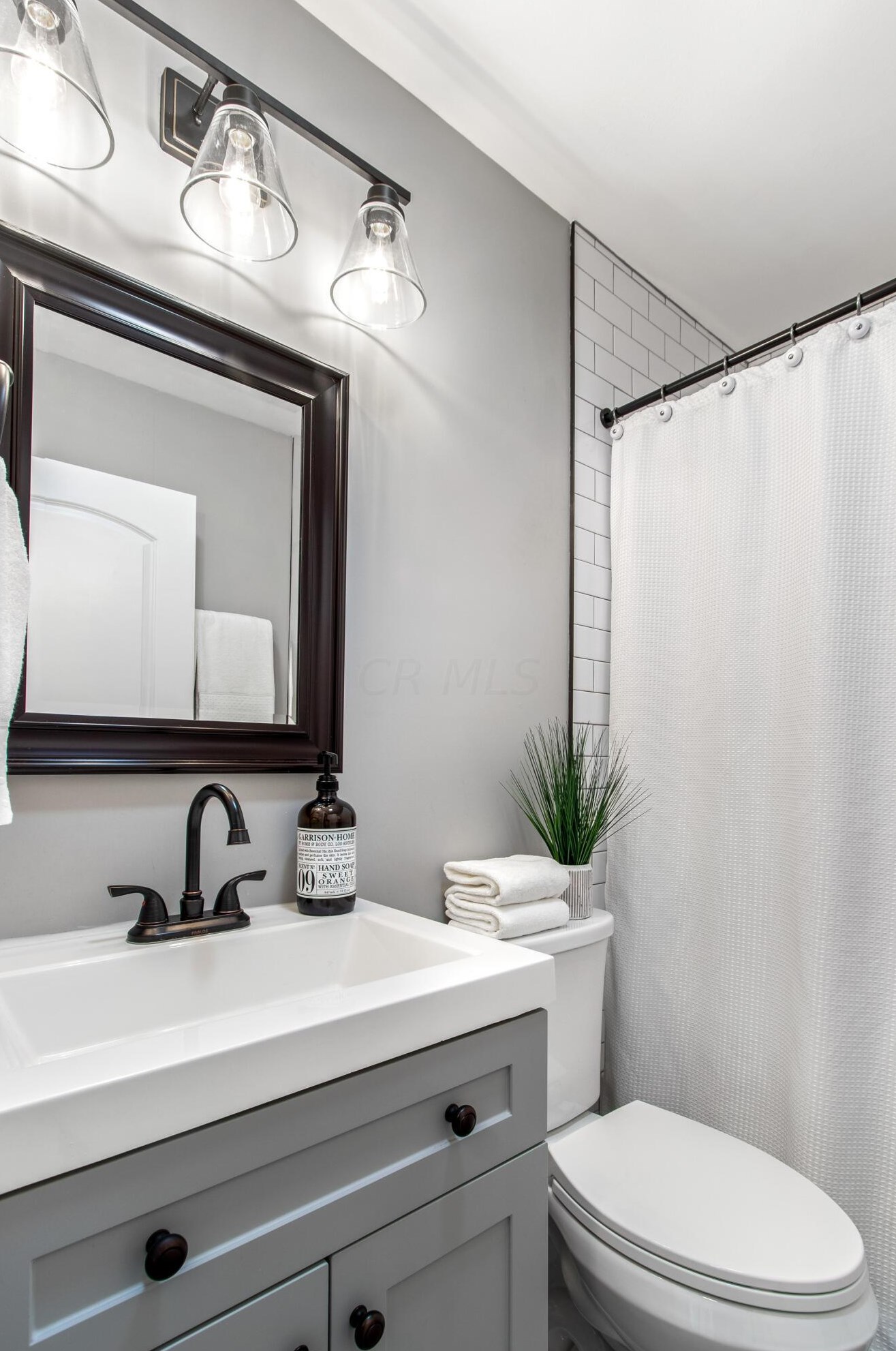 2492 Atwood Ter, Columbus OH  43211-1102 exterior