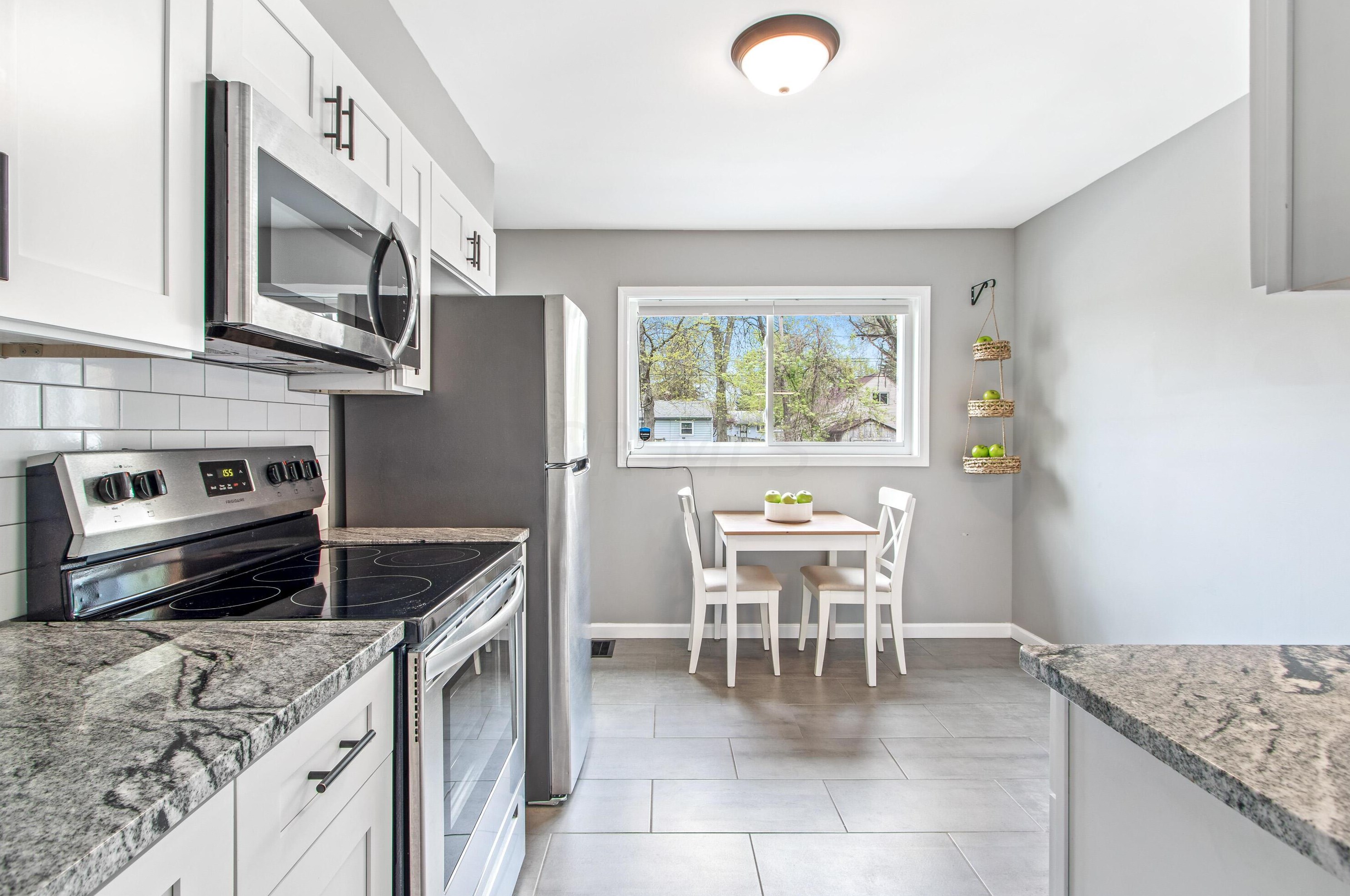 2492 Atwood Ter, Columbus OH  43211-1102 exterior