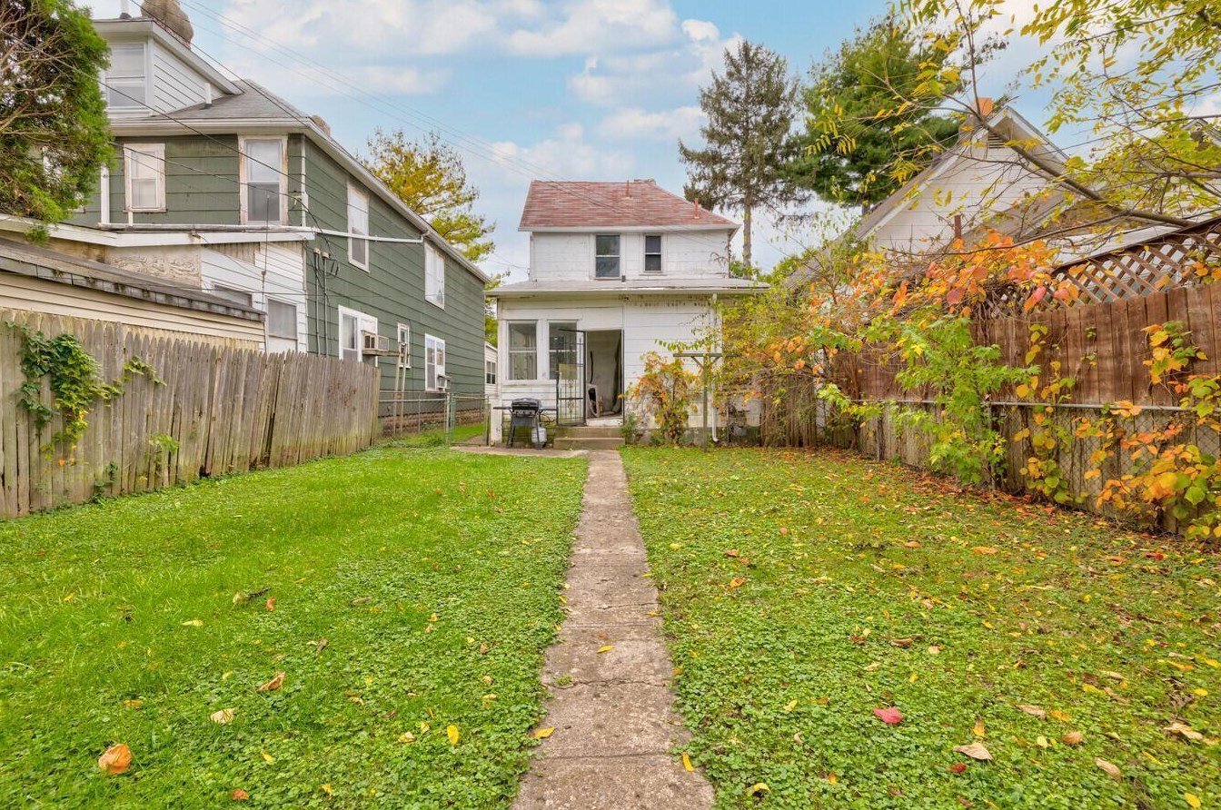 192 Park Ave, Columbus OH  43223-1338 exterior