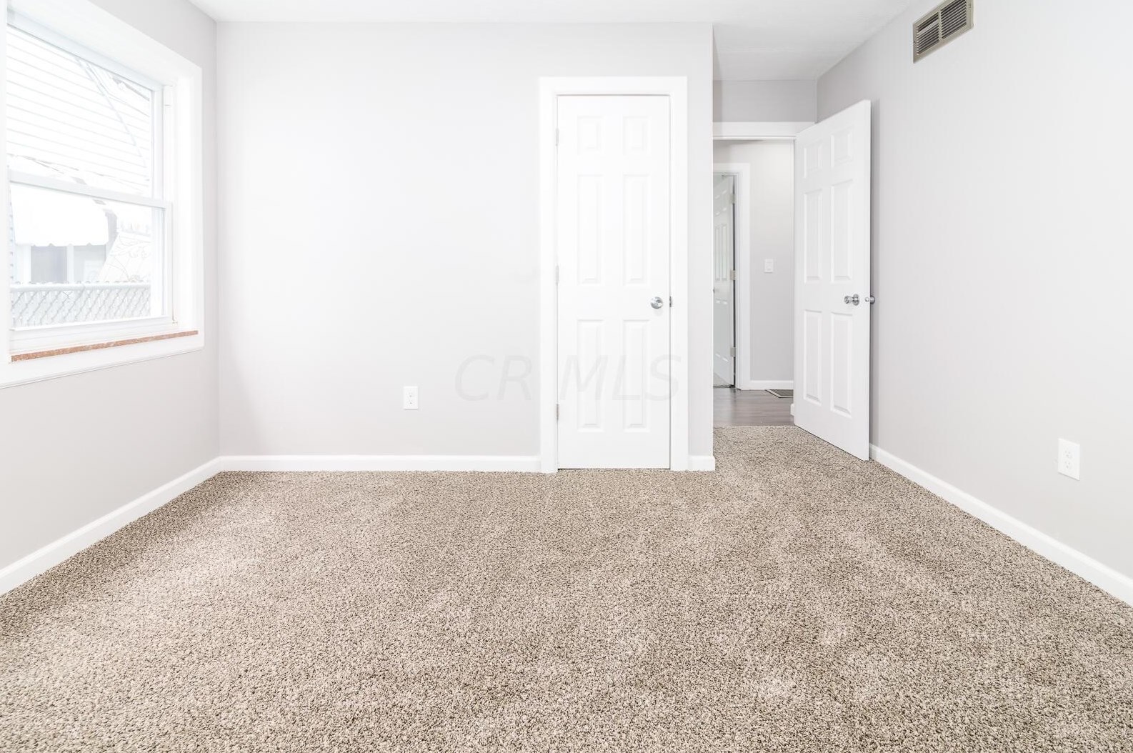 2241 Mcguffey Rd, Columbus OH  43211-2021 exterior