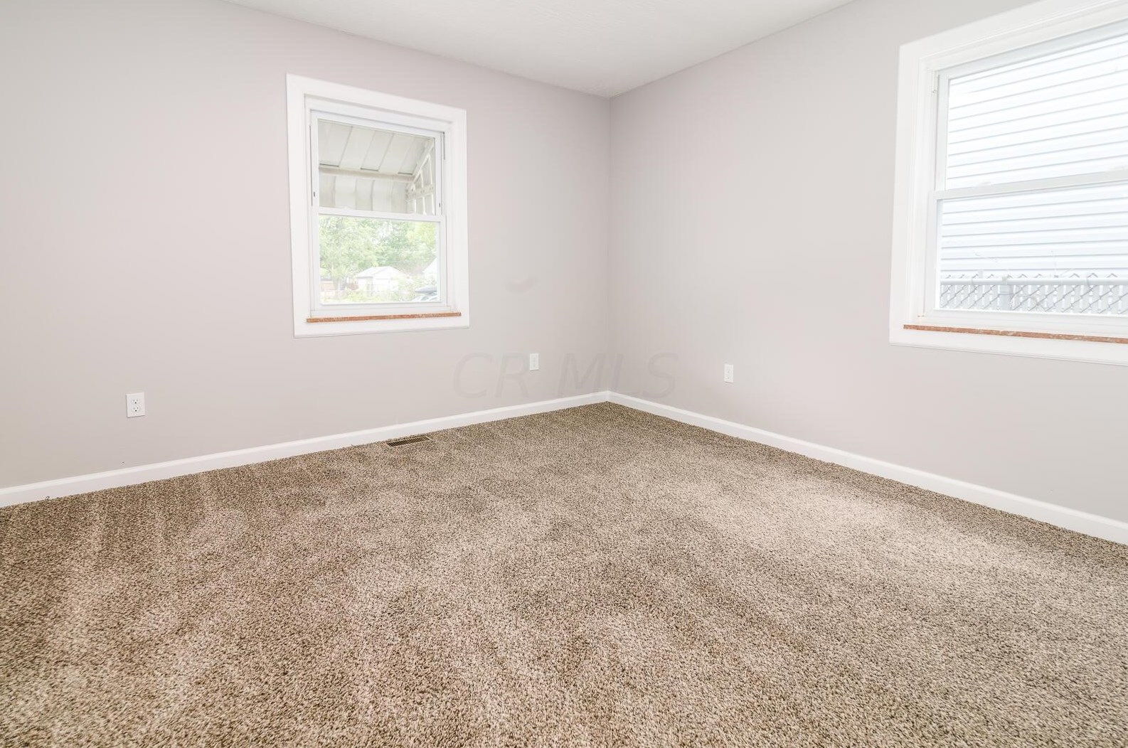 2241 Mcguffey Rd, Columbus OH  43211-2021 exterior