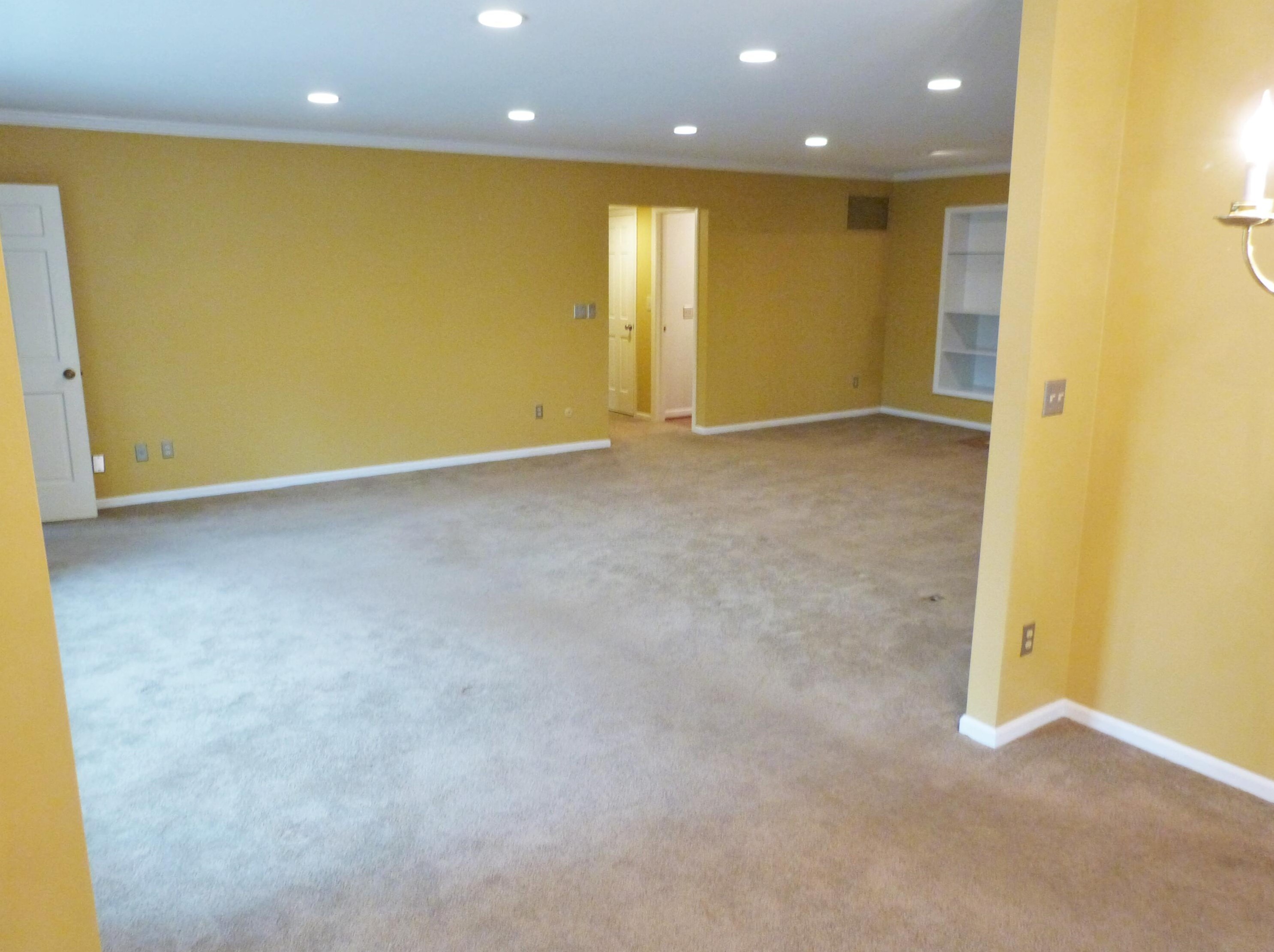 3522 La Rochelle Dr, Columbus OH 43221-1536 exterior