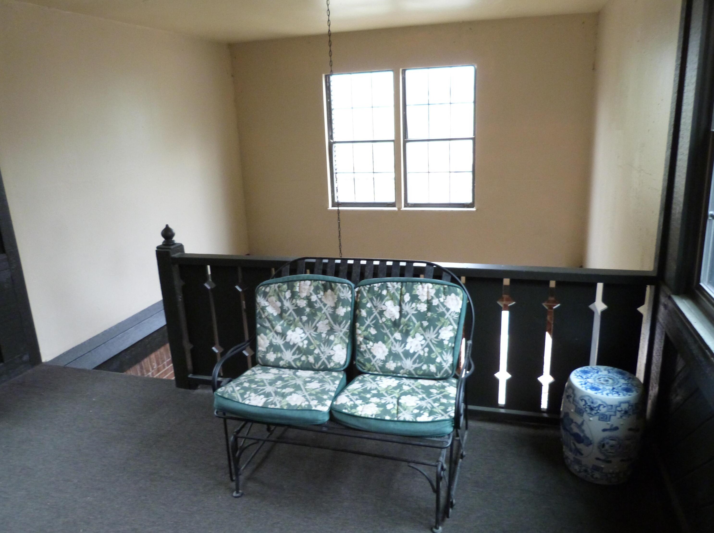 3522 La Rochelle Dr, Columbus OH 43221-1536 exterior