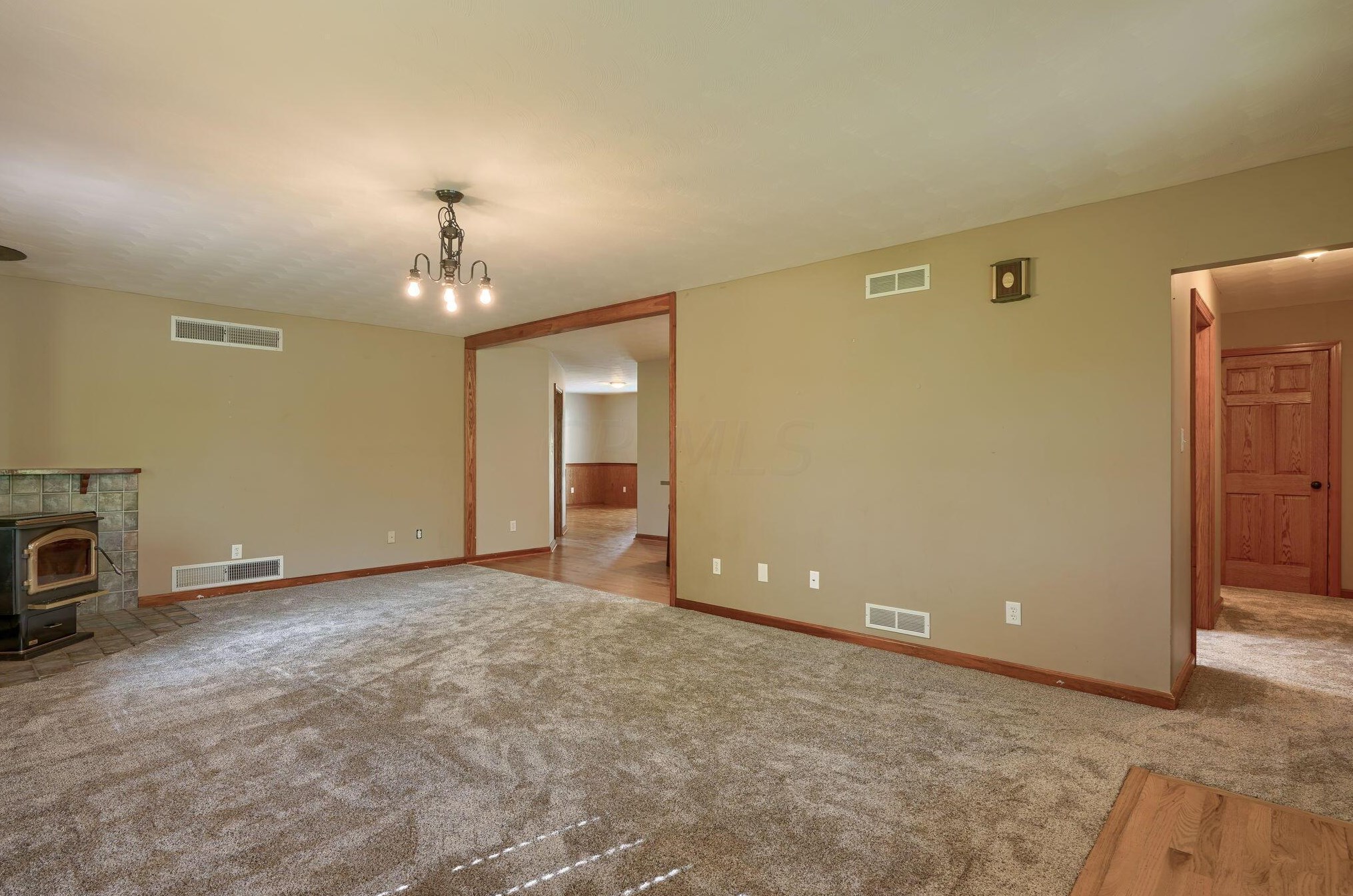 14951 Plazier Rd, Ashville OH  43103-9439 exterior